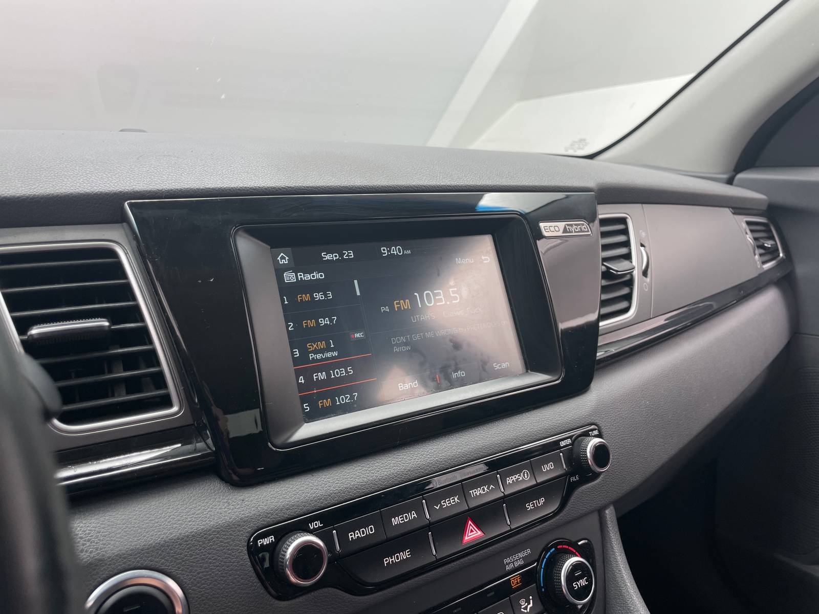 Thumbnail: 2019 Kia Niro - 3