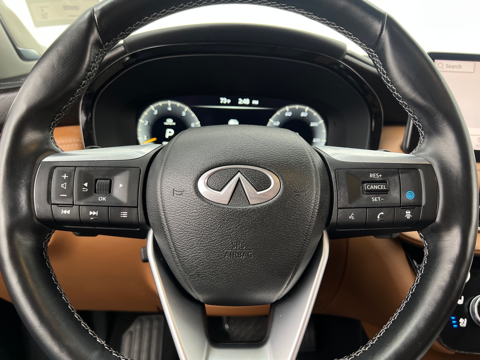 Thumbnail: 2023 INFINITI QX60 - 4