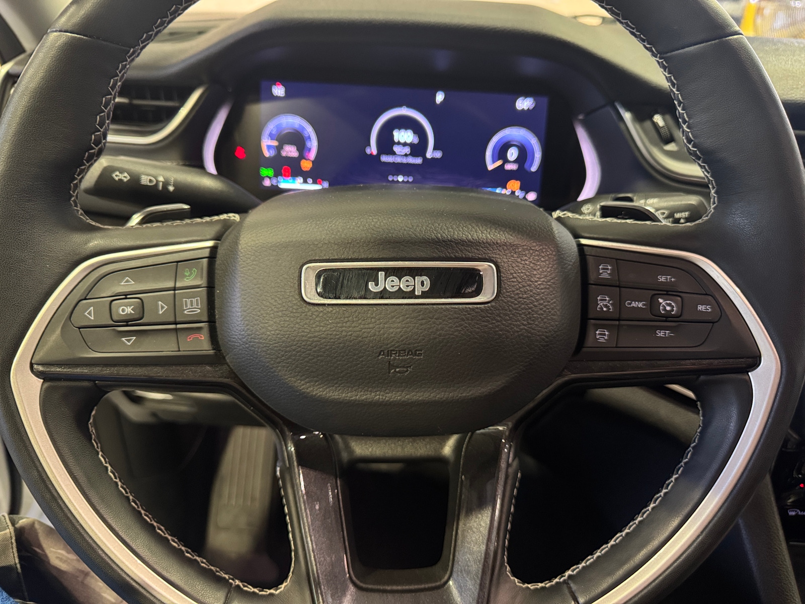 Thumbnail: 2022 Jeep Grand Cherokee - 5