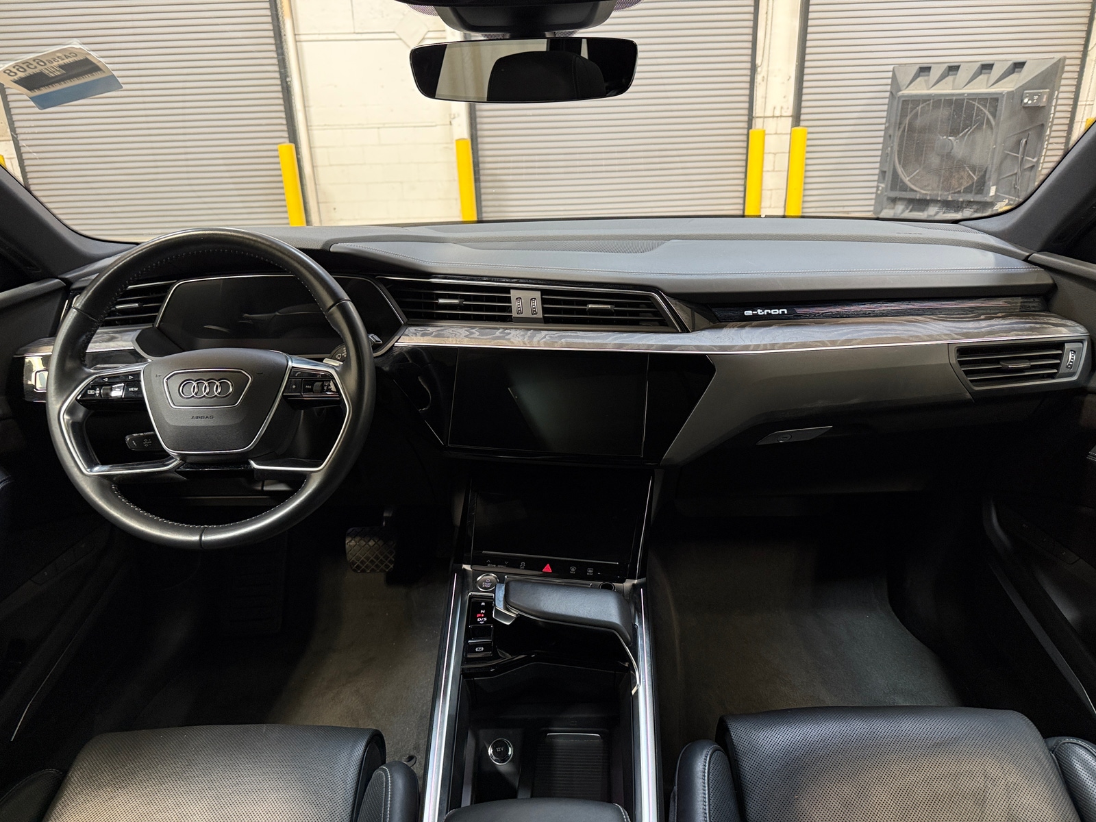 Thumbnail: 2019 Audi e-tron - 2