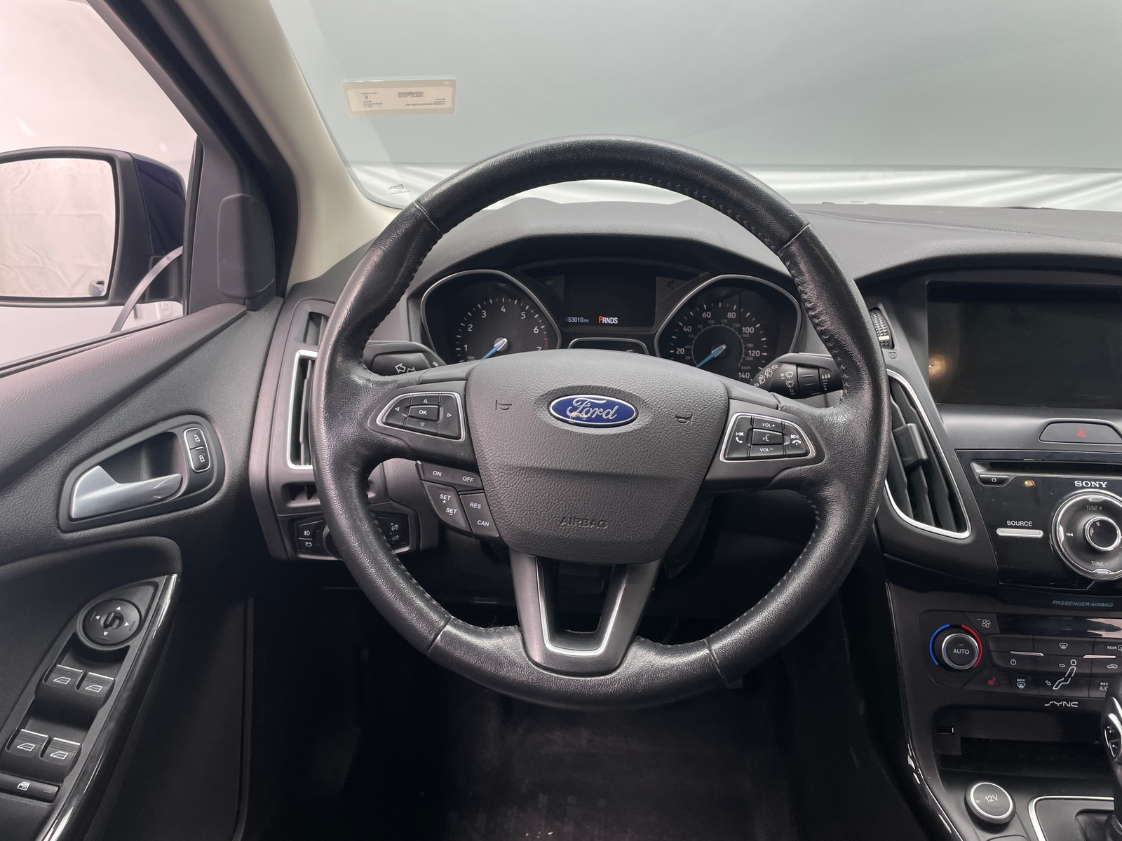 Thumbnail: 2017 Ford Focus - 4