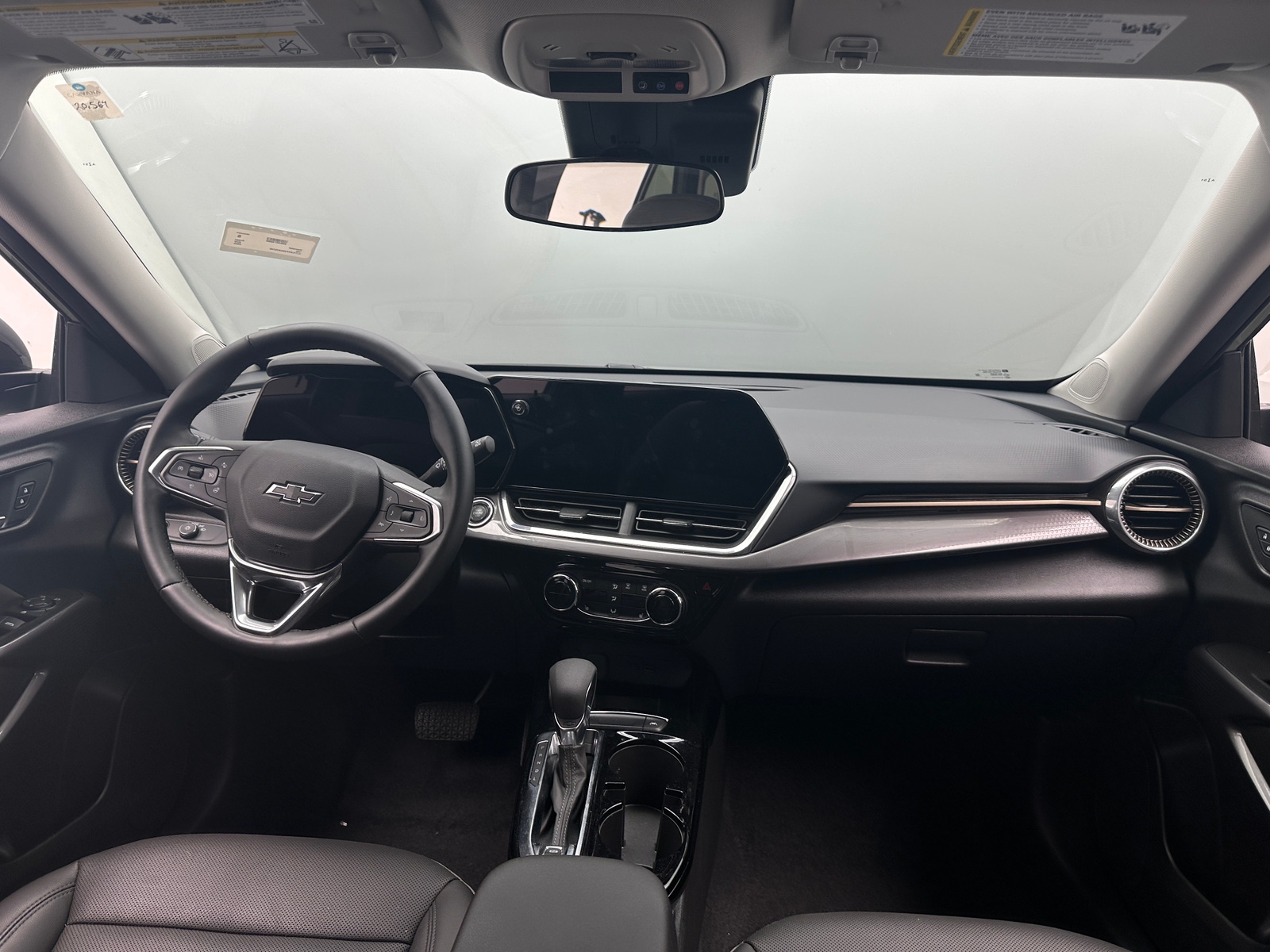 Thumbnail: 2025 Chevrolet Trax - 3