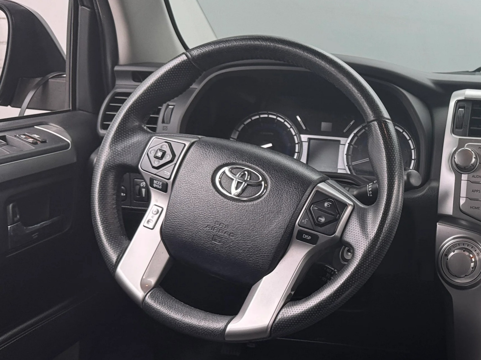 Thumbnail: 2018 Toyota 4Runner - 5