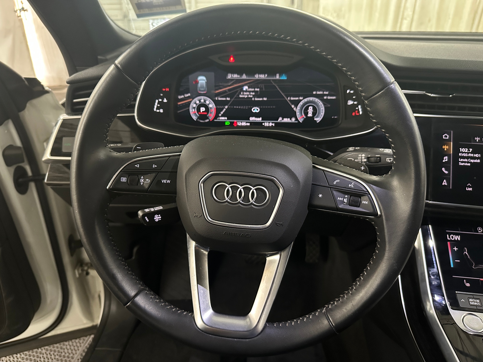 Thumbnail: 2019 Audi Q8 - 4