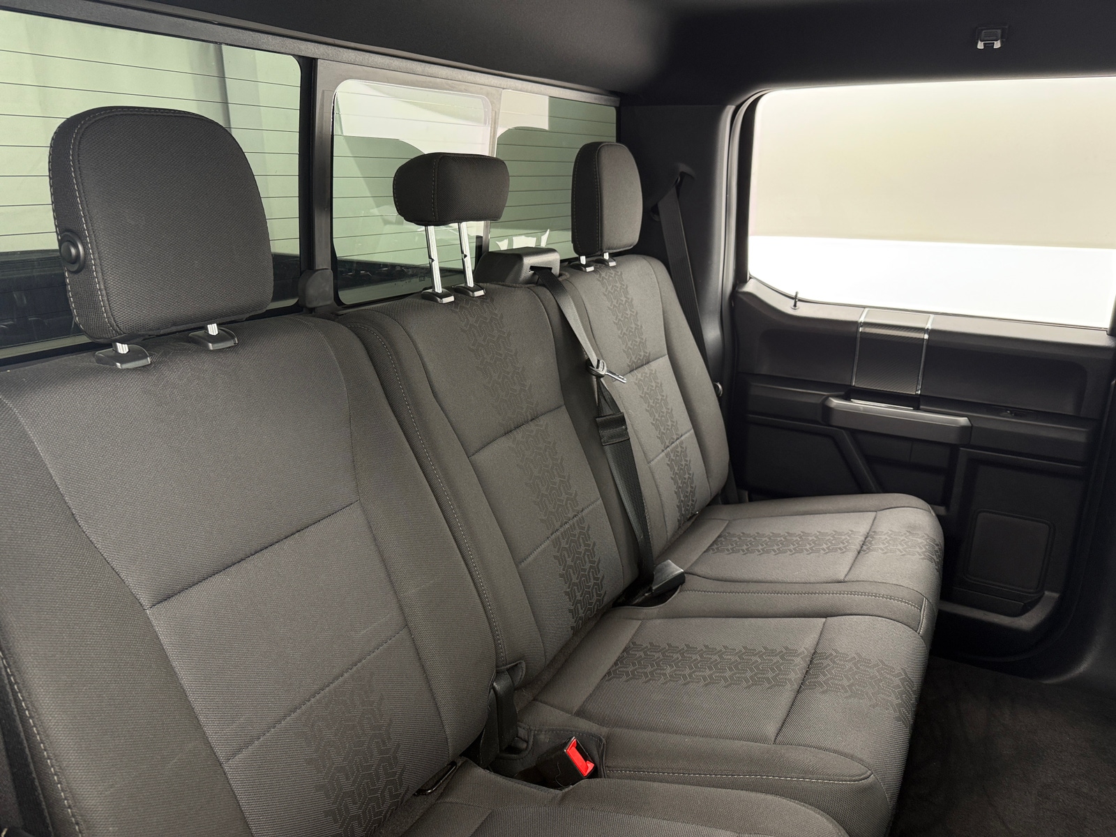 Thumbnail: 2018 Ford Econoline - 6