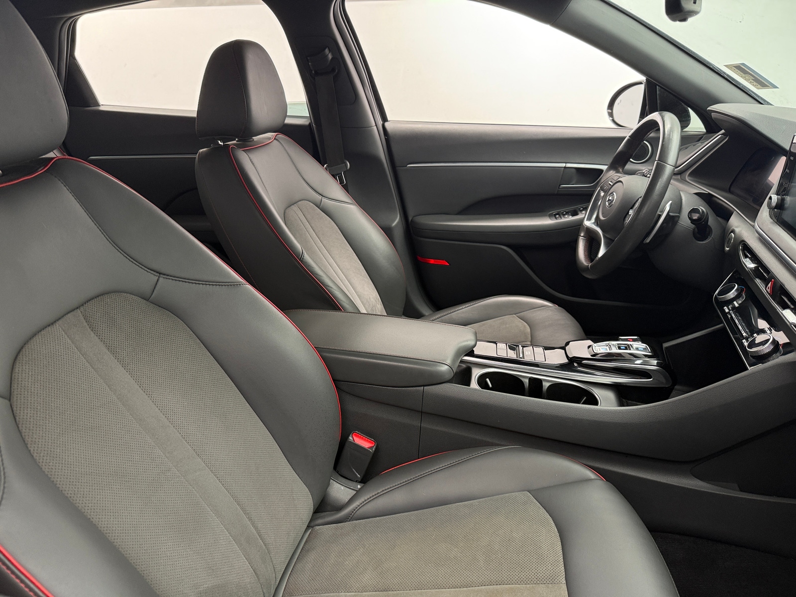 Thumbnail: 2021 Hyundai Sonata - 2