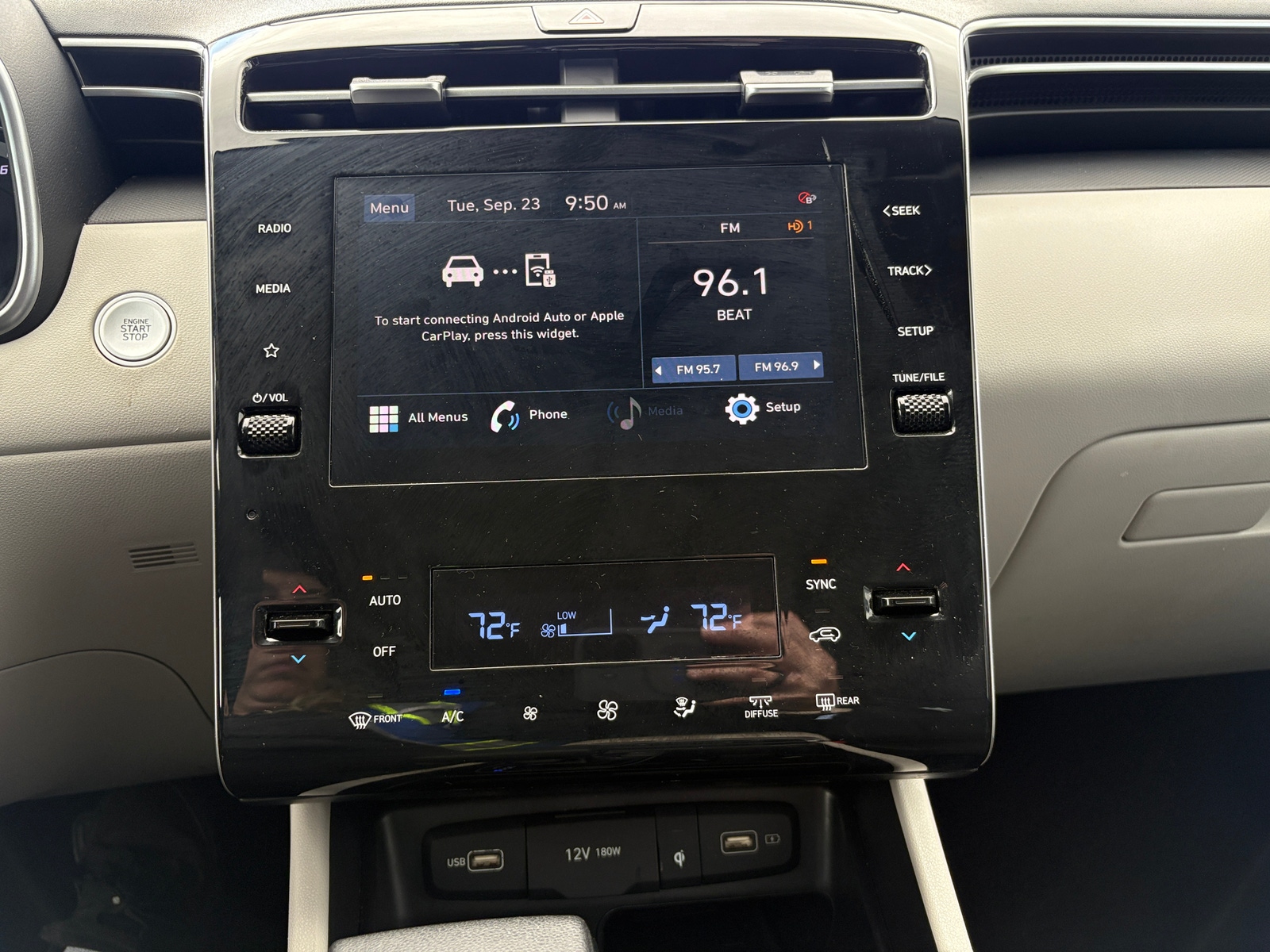 Thumbnail: 2024 Hyundai Tucson - 4