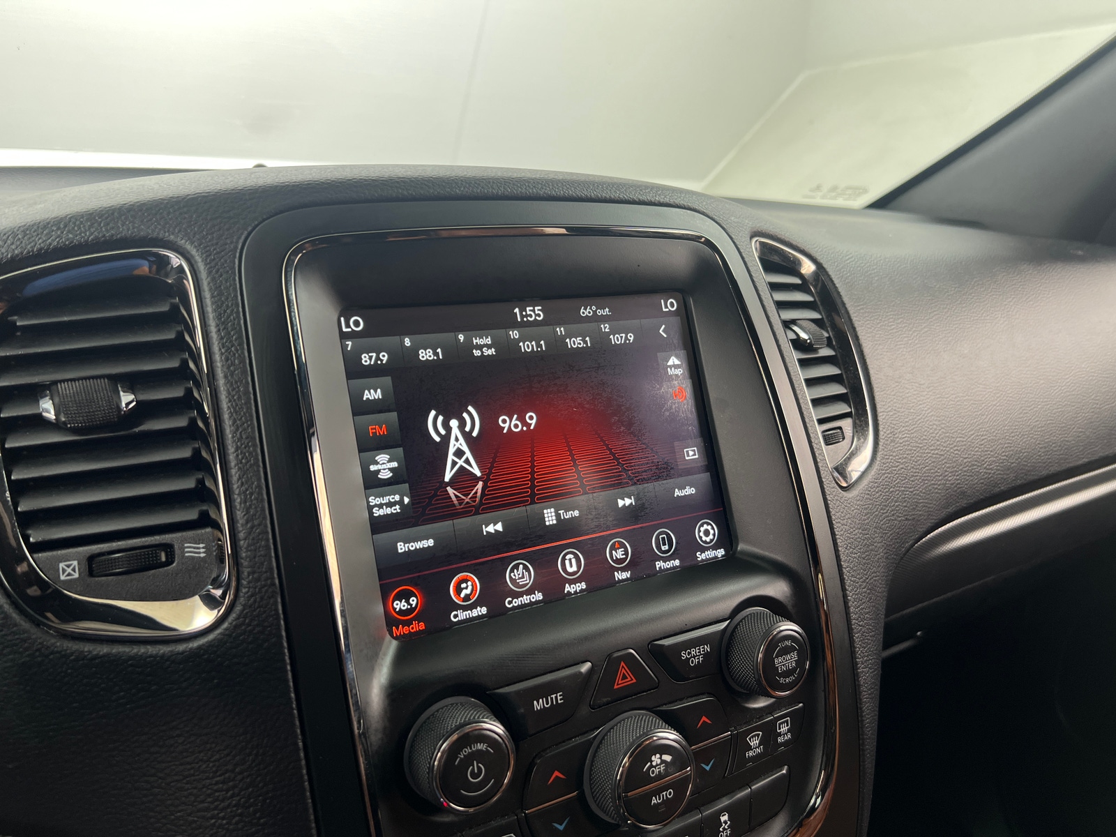 Thumbnail: 2019 Dodge Durango - 3