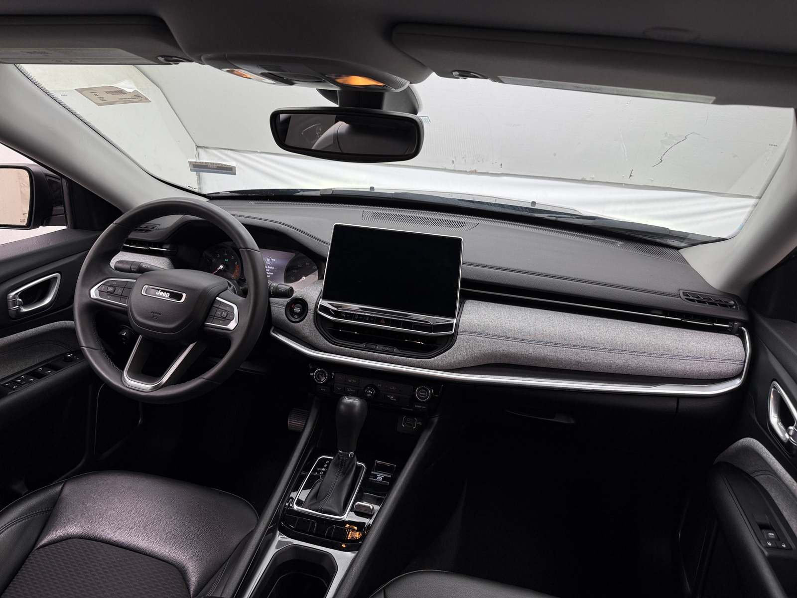 Thumbnail: 2022 Jeep Compass - 3