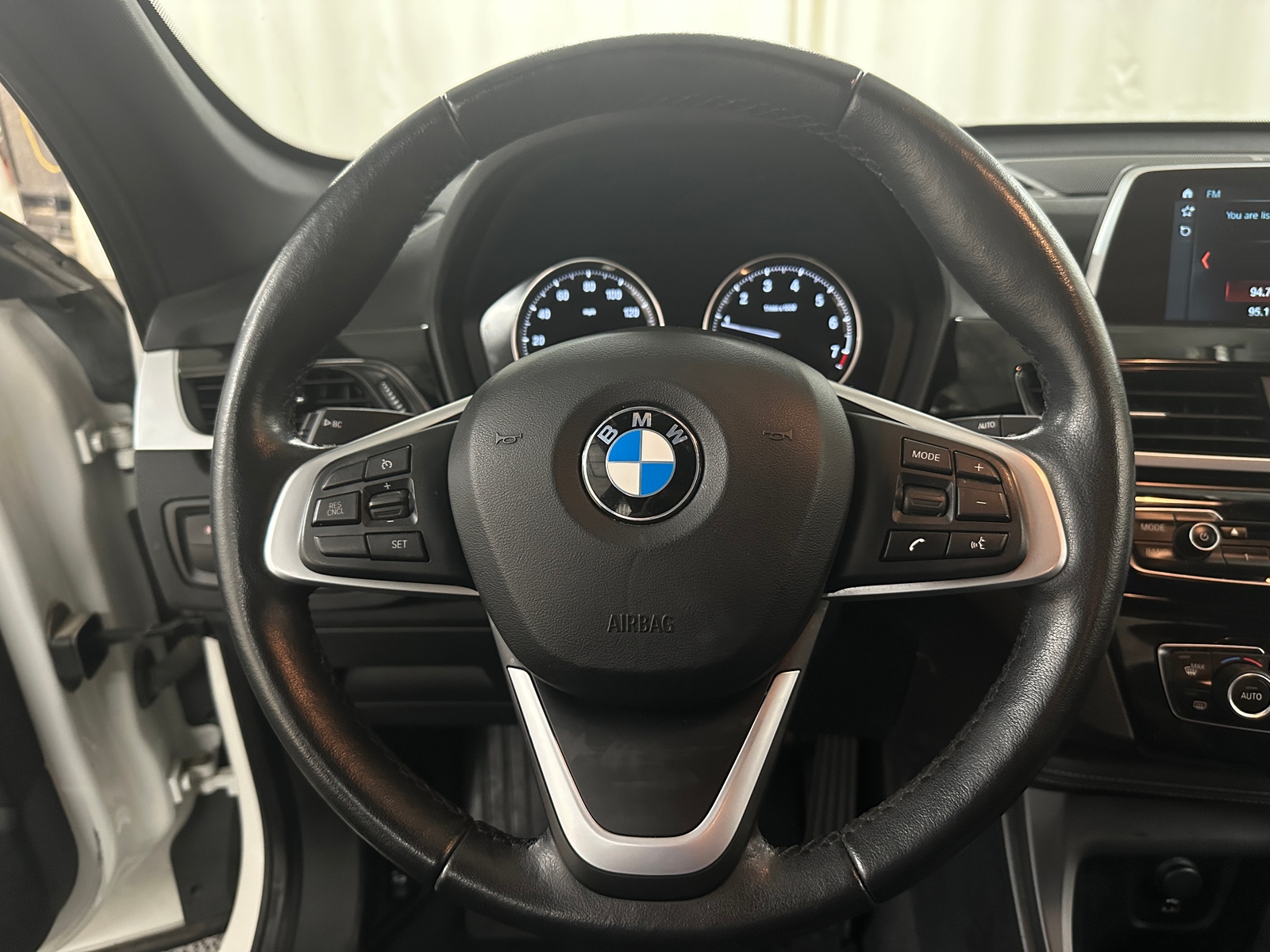 Thumbnail: 2019 BMW X1 - 4