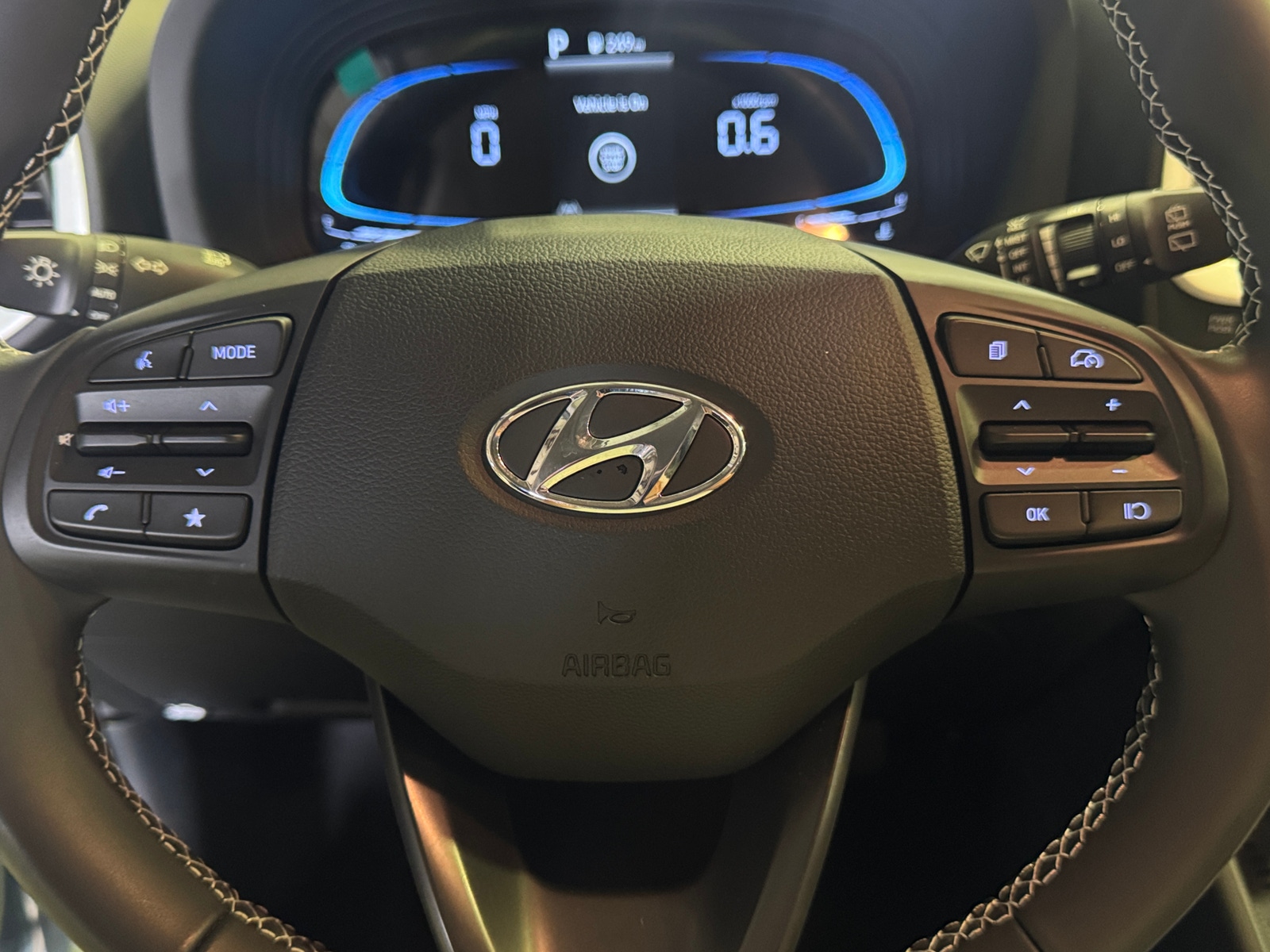 Thumbnail: 2025 Hyundai Venue - 4
