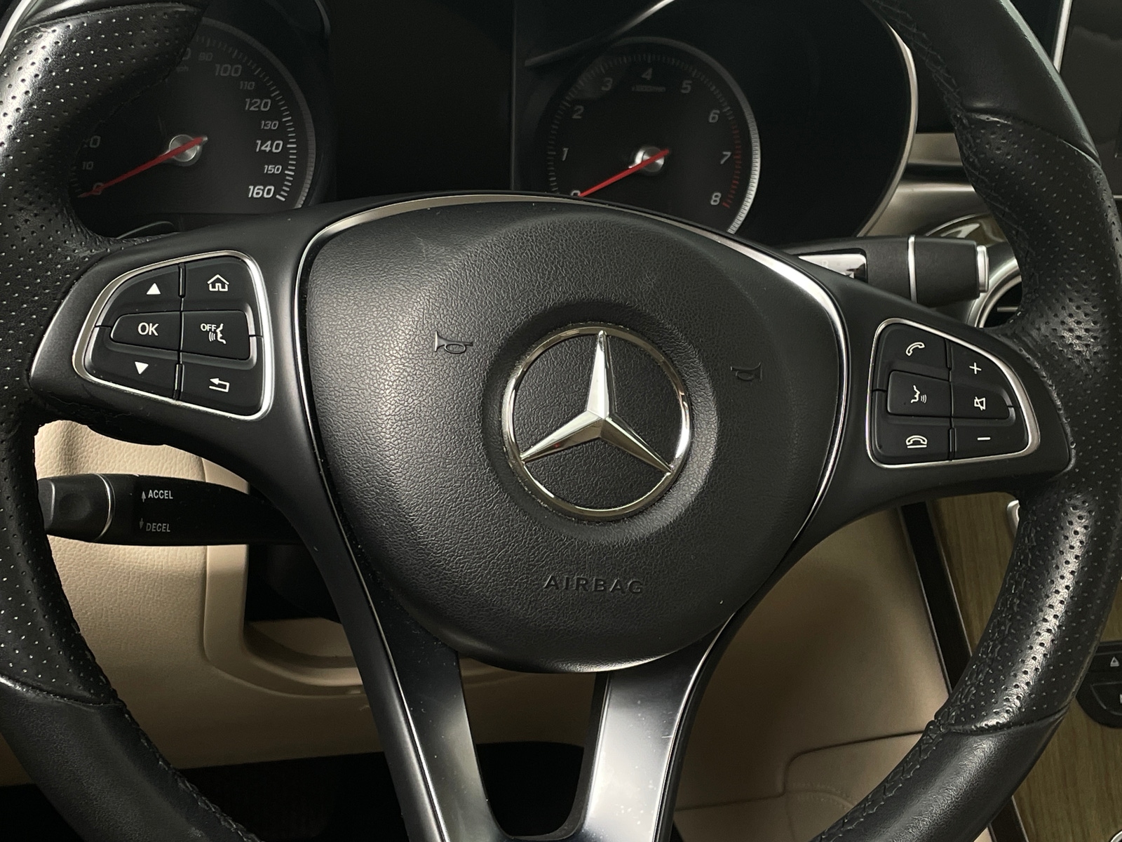 Thumbnail: 2018 Mercedes-Benz GLC - 4