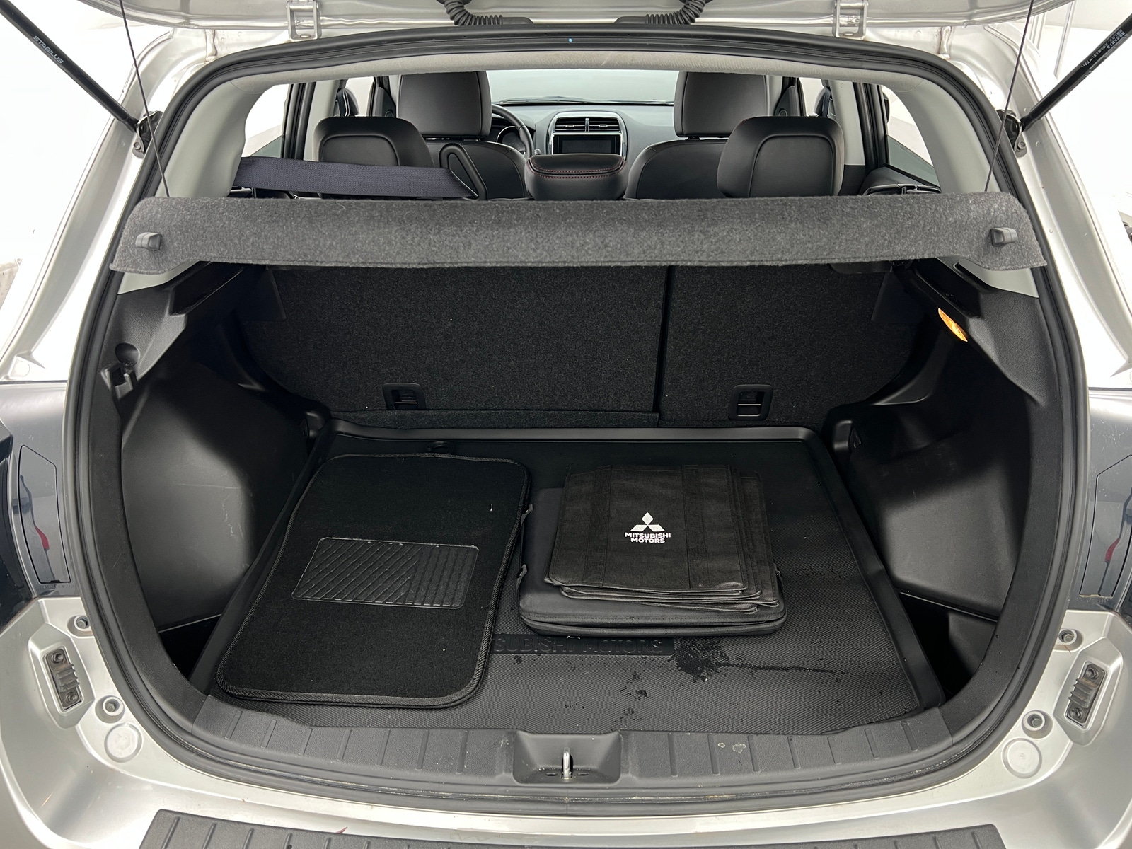 Thumbnail: 2024 Mitsubishi Outlander Sport - 6