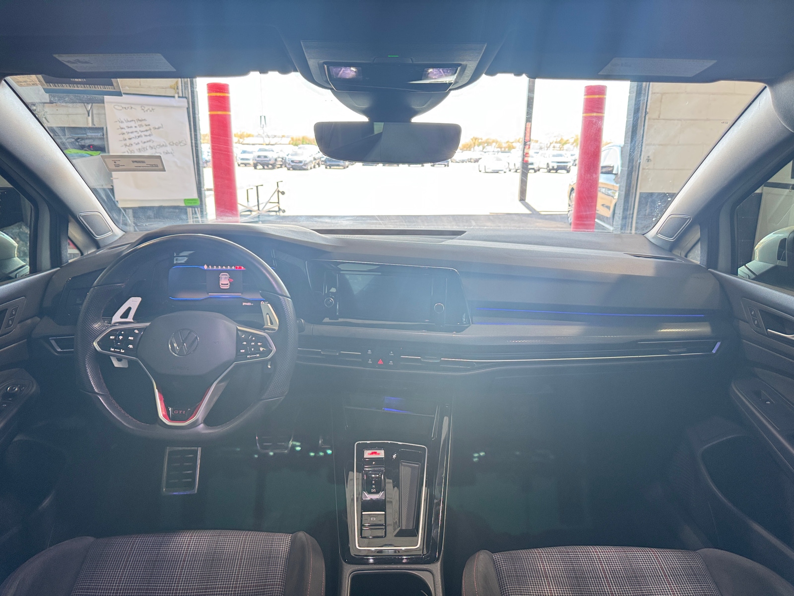 Thumbnail: 2023 Volkswagen Golf - 3