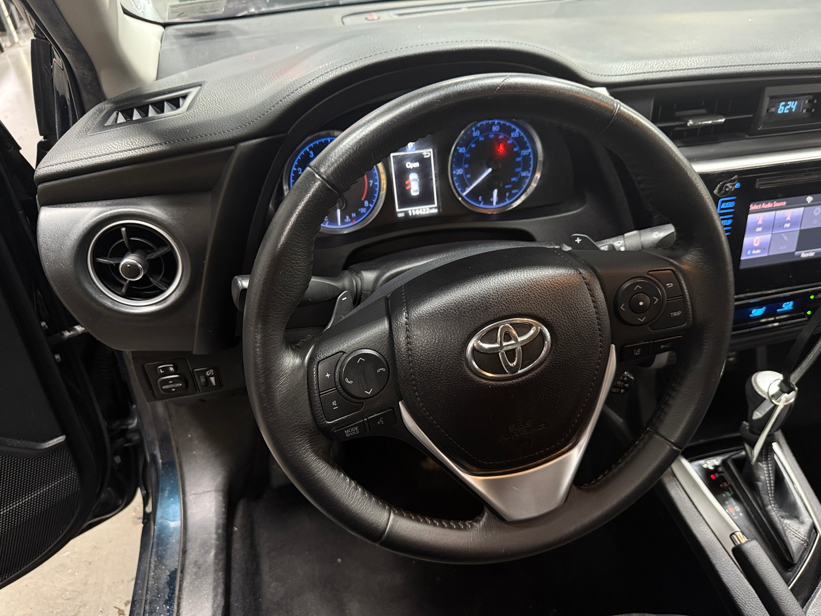 Thumbnail: 2018 Toyota Corolla - 5