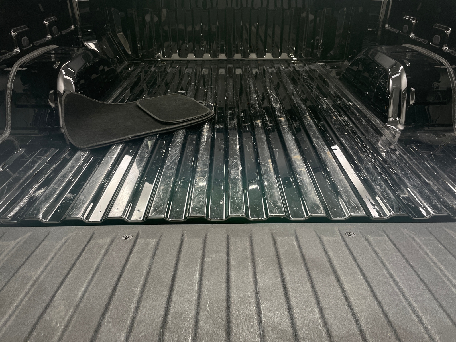 Thumbnail: 2023 Chevrolet Silverado 1500 - 7