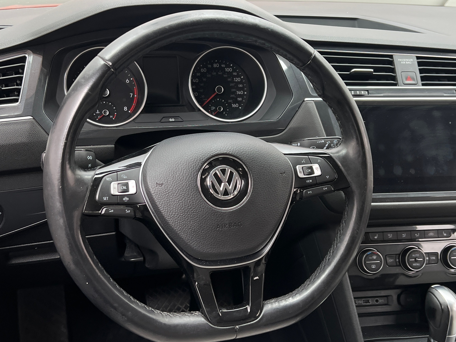 Thumbnail: 2019 Volkswagen Tiguan - 4