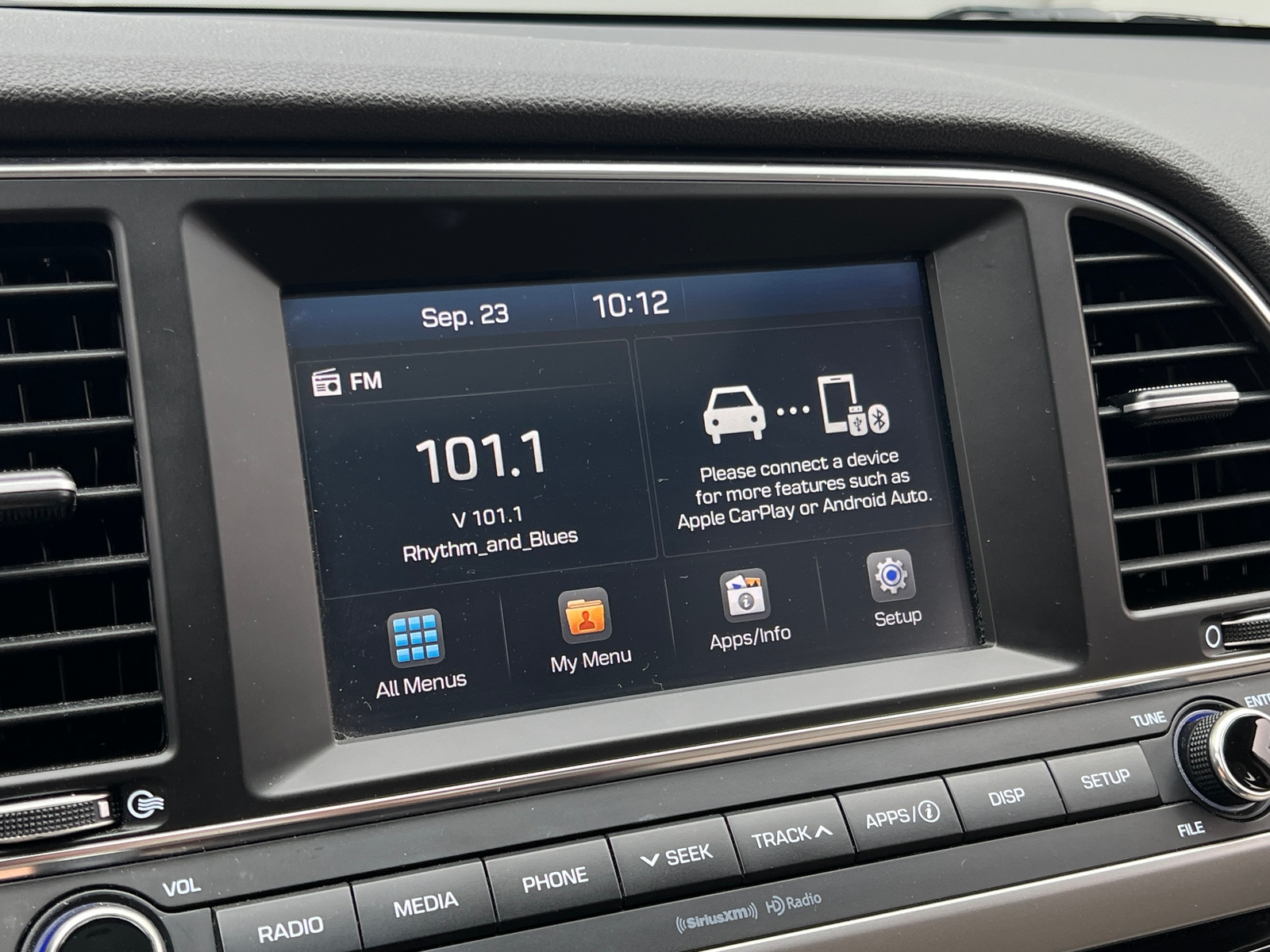 Thumbnail: 2017 Hyundai Elantra - 4