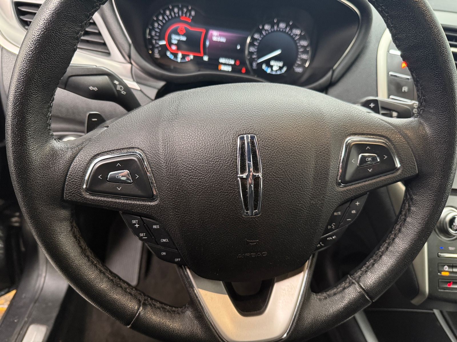 Thumbnail: 2019 Lincoln MKC - 4