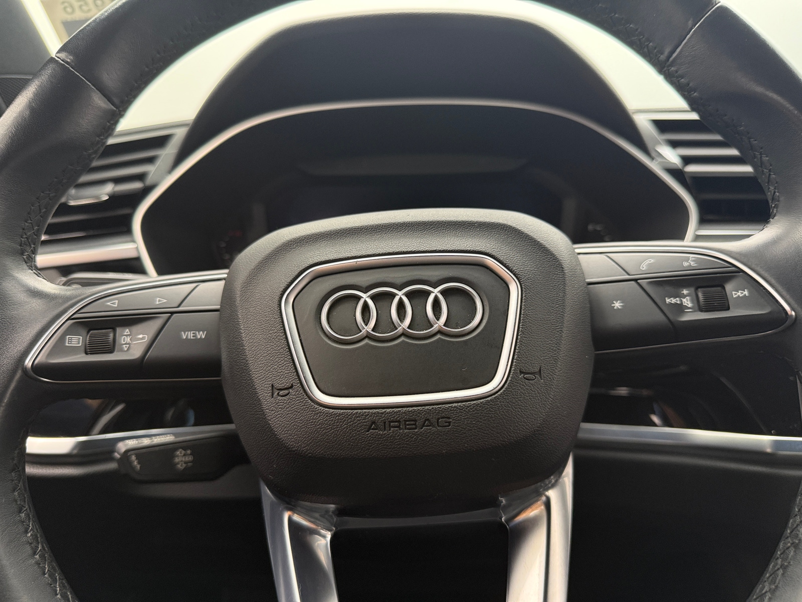 Thumbnail: 2021 Audi Q3 - 4