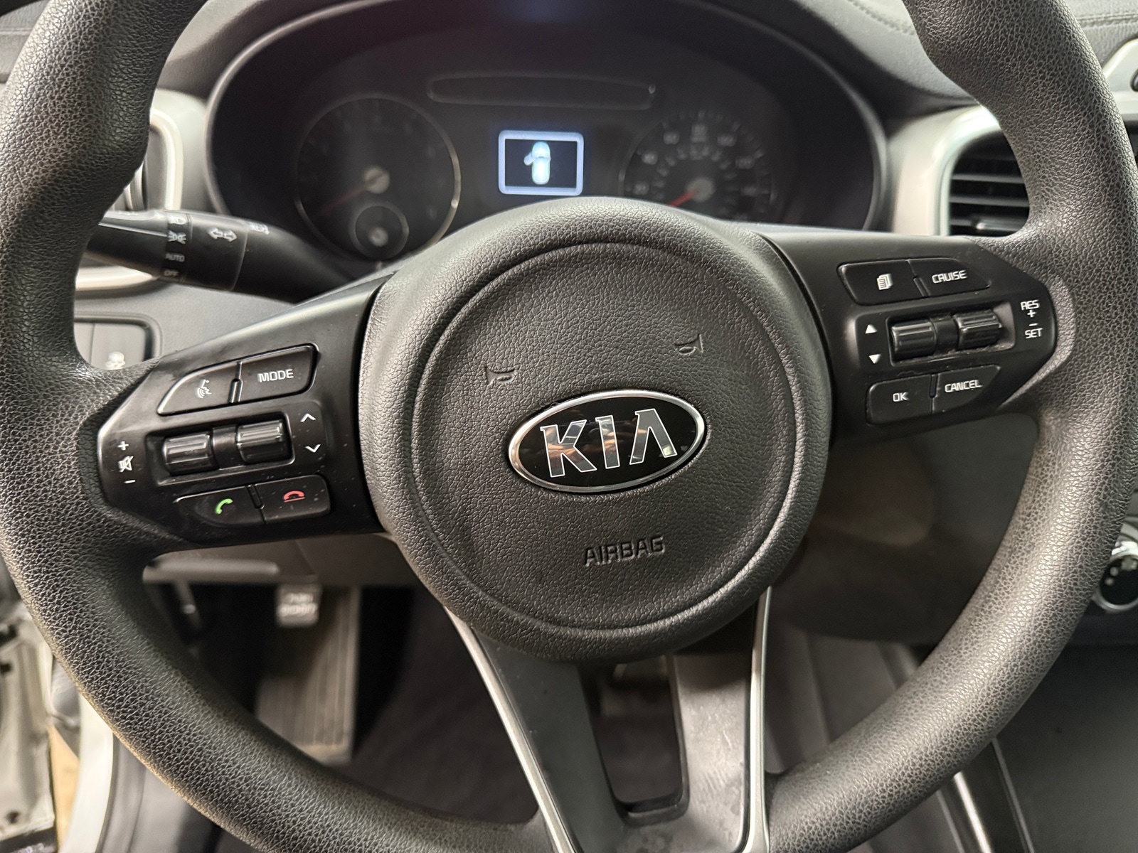 Thumbnail: 2018 Kia Sorento - 5