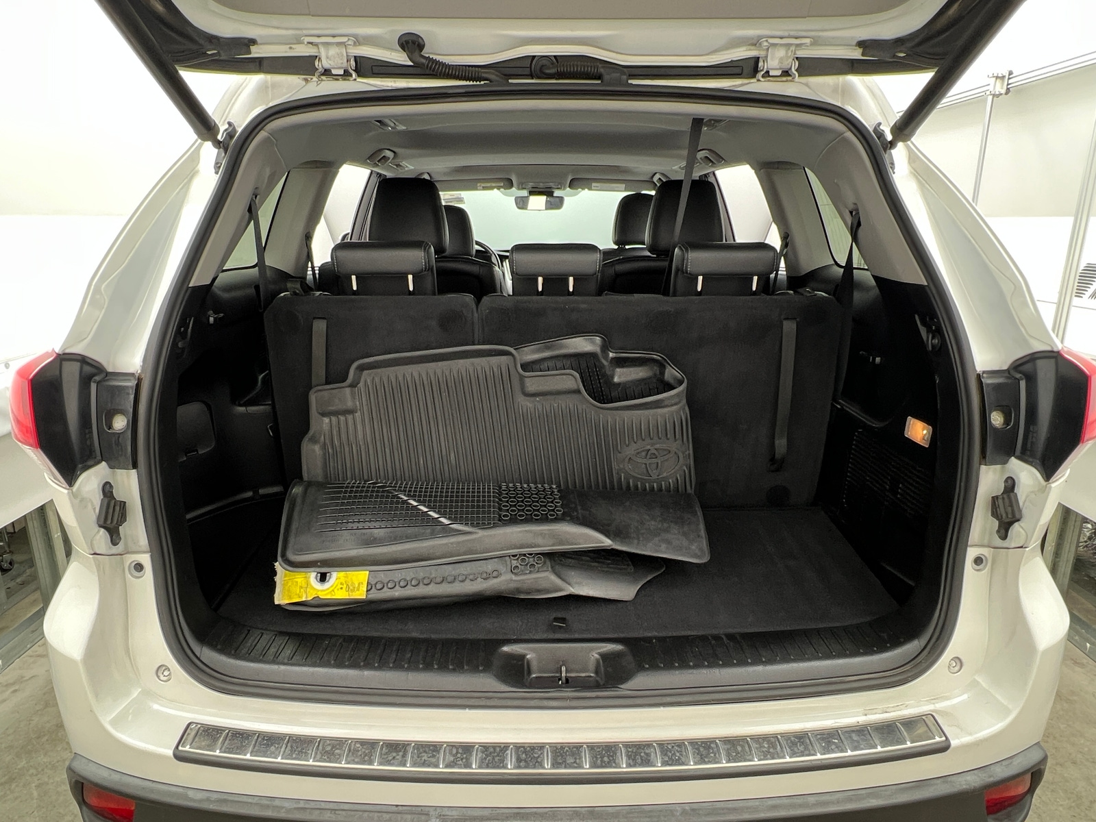 Thumbnail: 2018 Toyota Highlander - 6