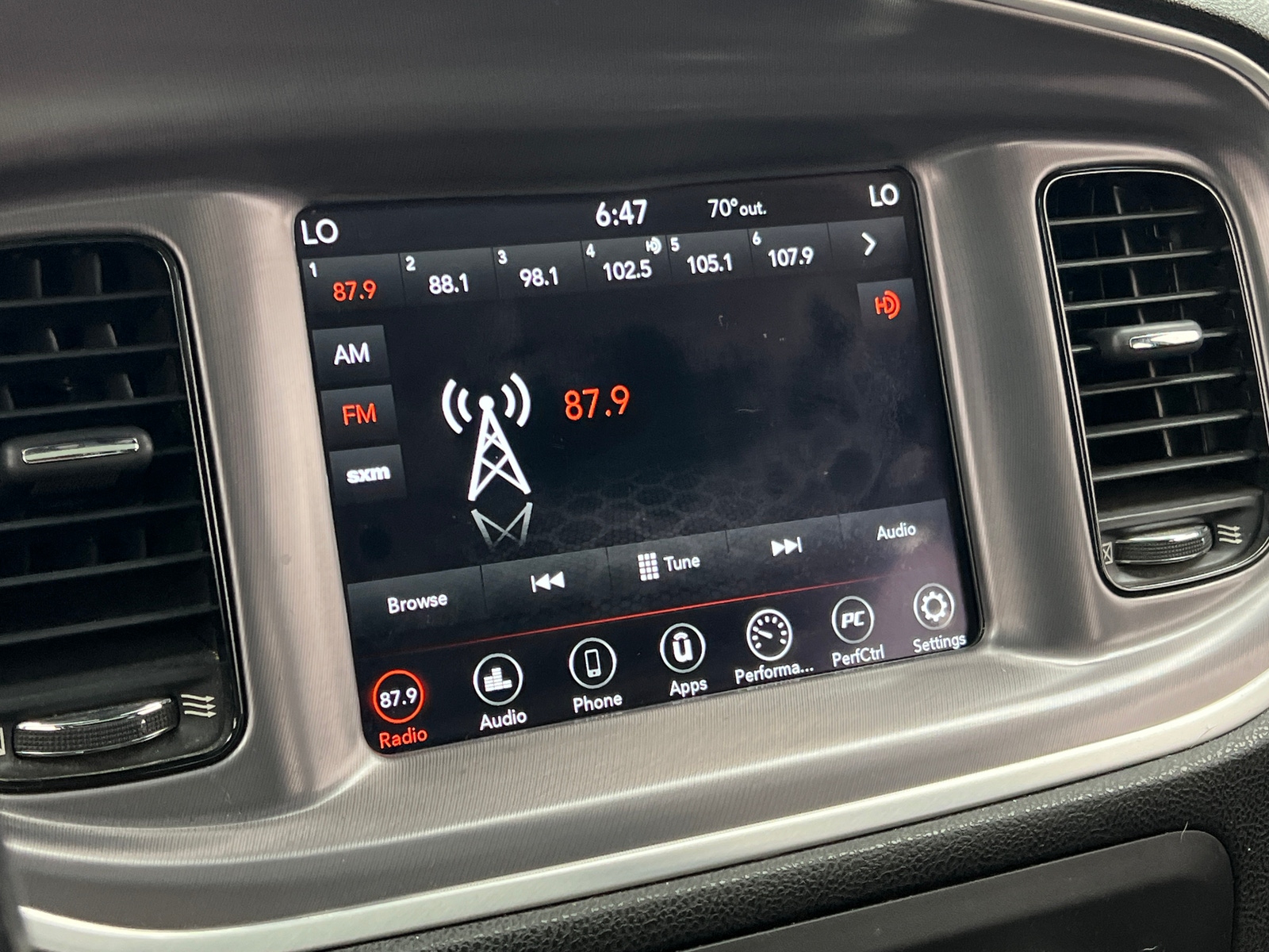 Thumbnail: 2019 Dodge Charger - 4