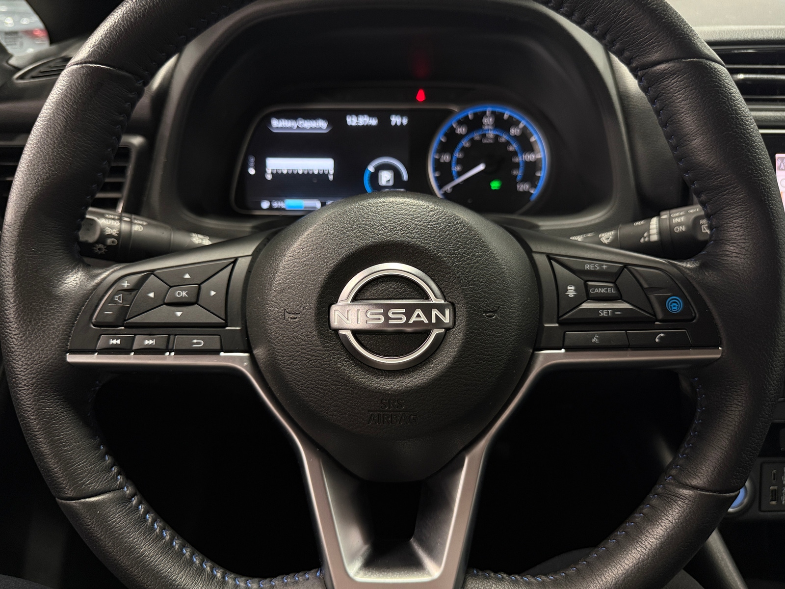 Thumbnail: 2024 Nissan Leaf - 5