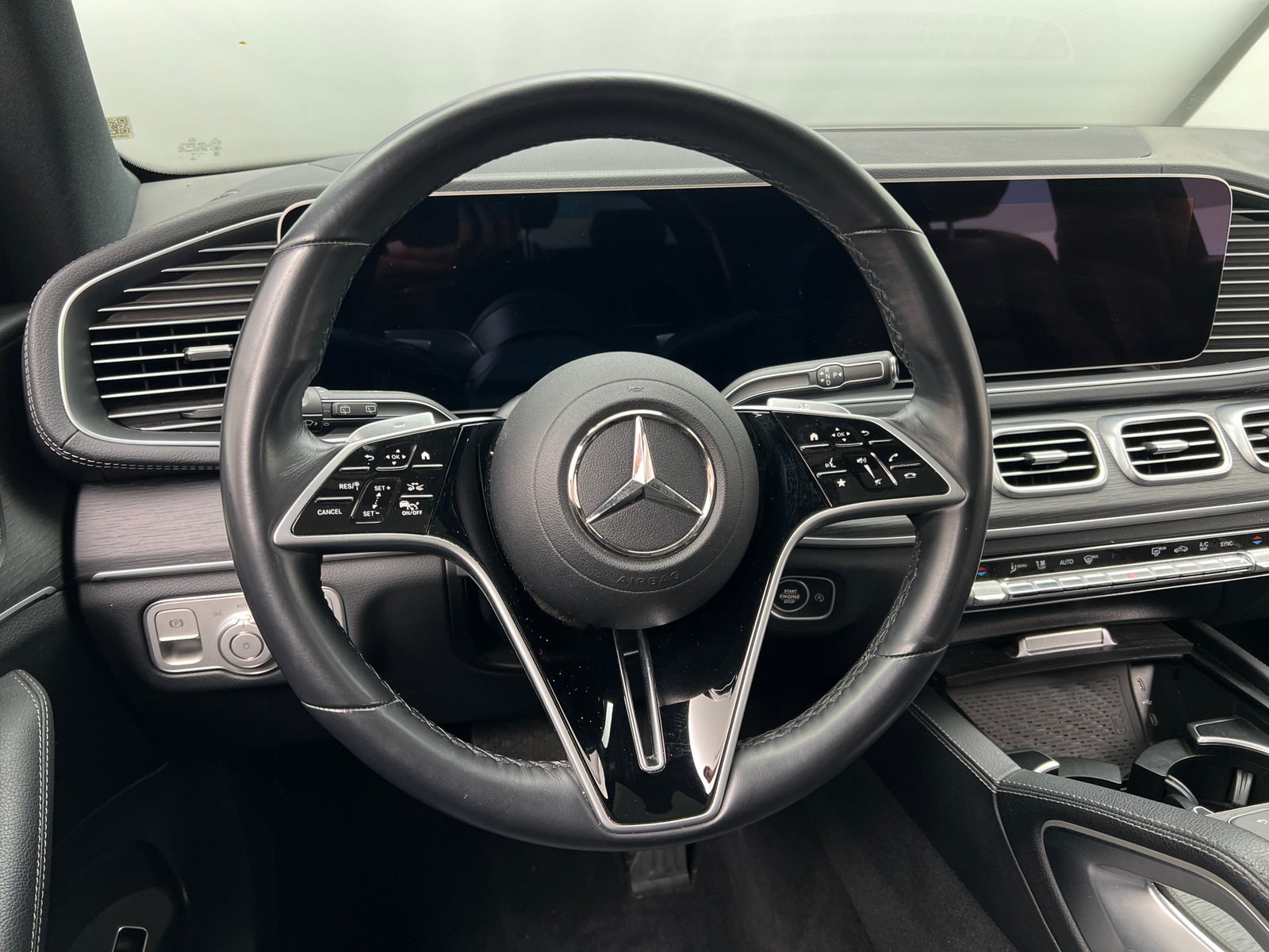 Thumbnail: 2024 Mercedes-Benz GLS - 4