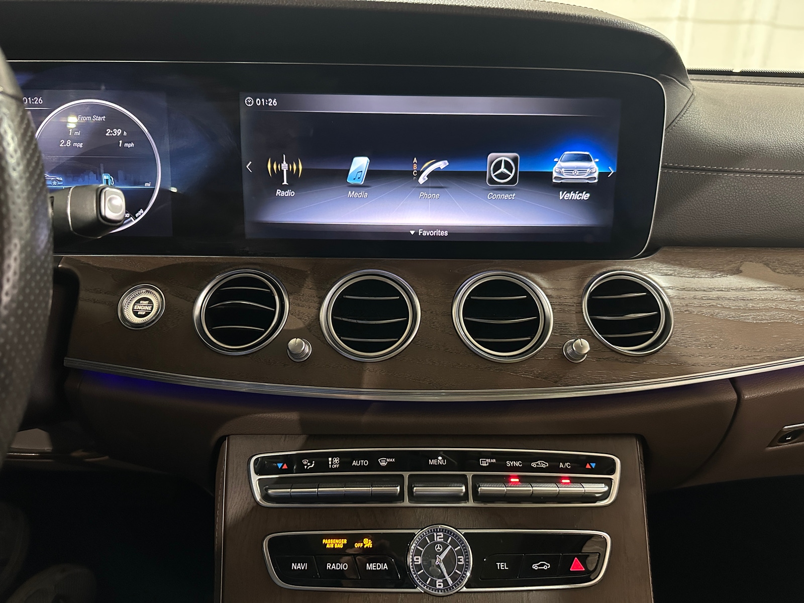 Thumbnail: 2018 Mercedes-Benz E-Class - 3