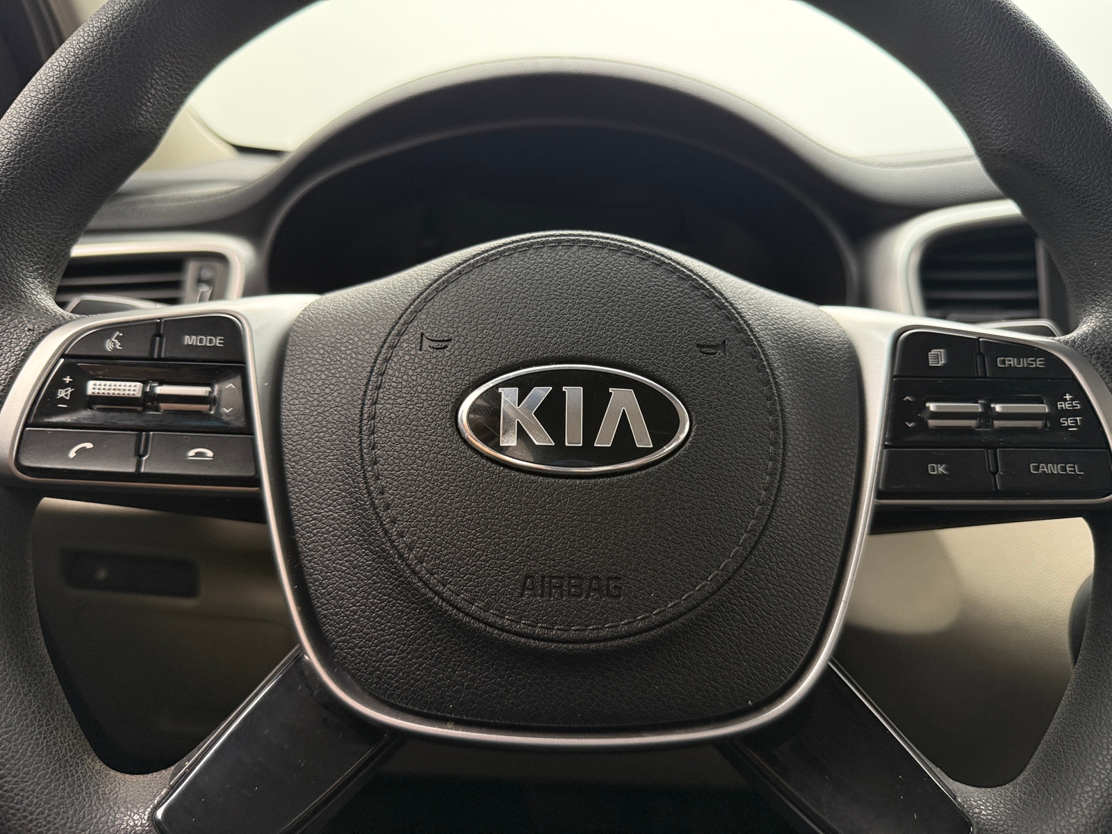 Thumbnail: 2020 Kia Sorento - 5