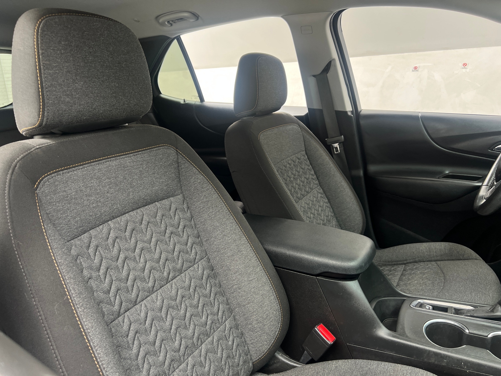 Thumbnail: 2022 Chevrolet Equinox - 2