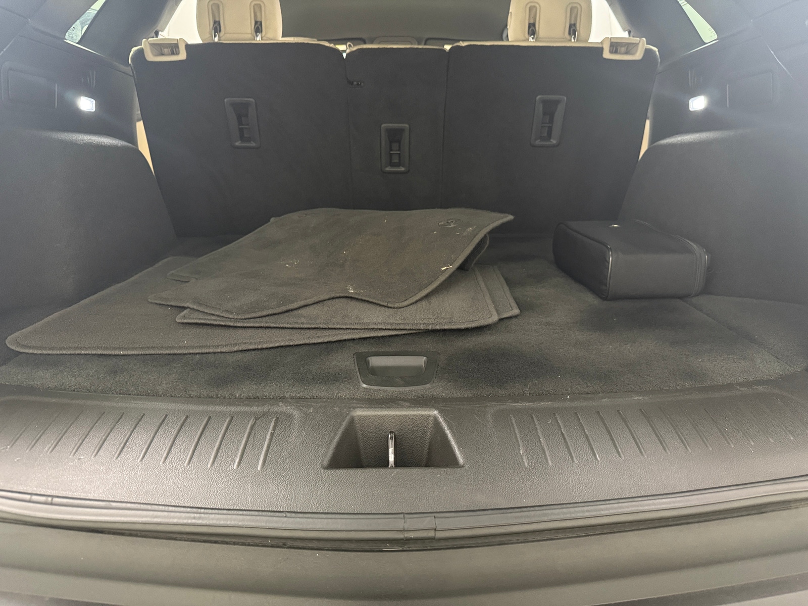 Thumbnail: 2019 Cadillac XT5 - 6