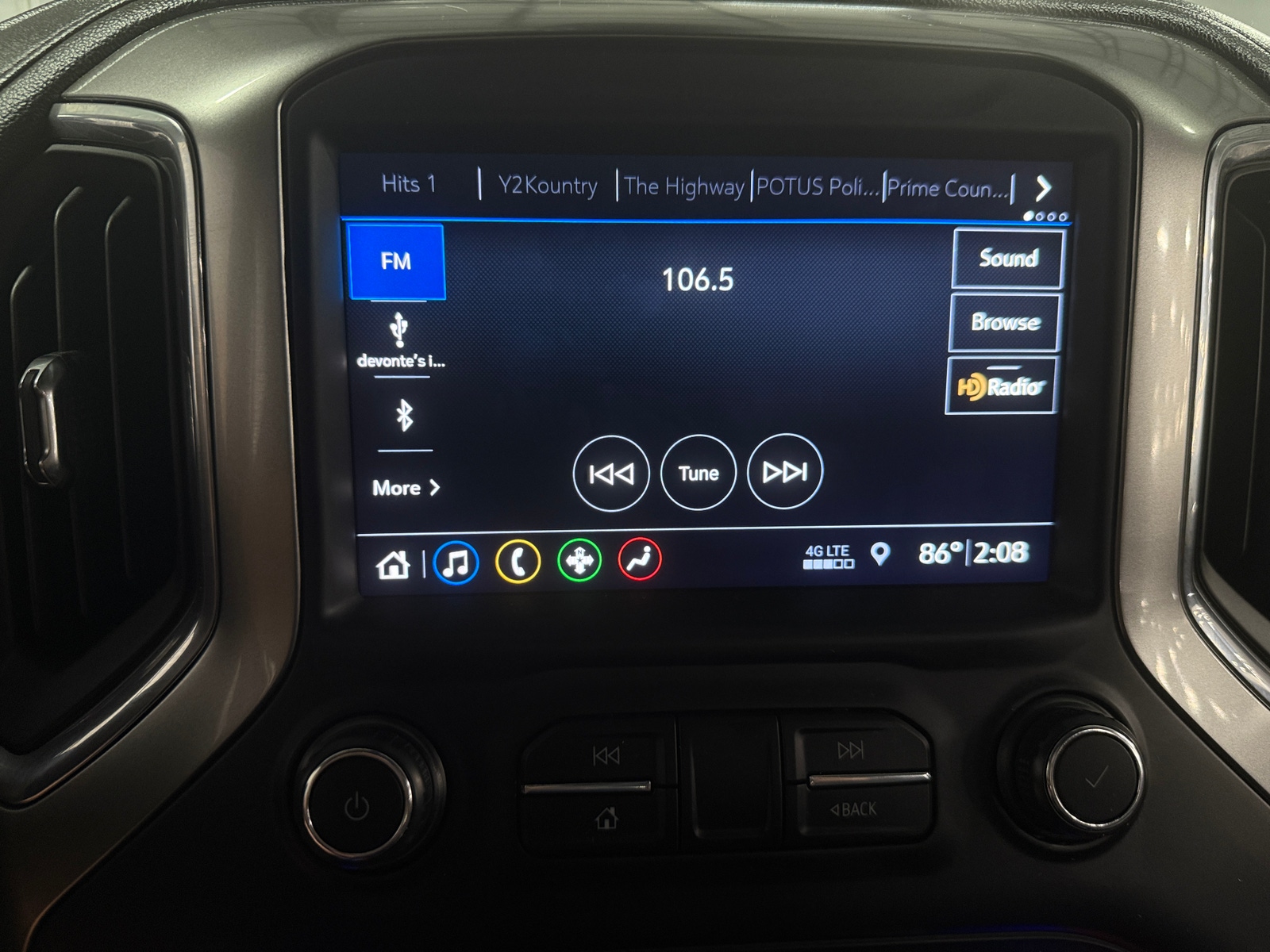 Thumbnail: 2019 Chevrolet Silverado 1500 - 3