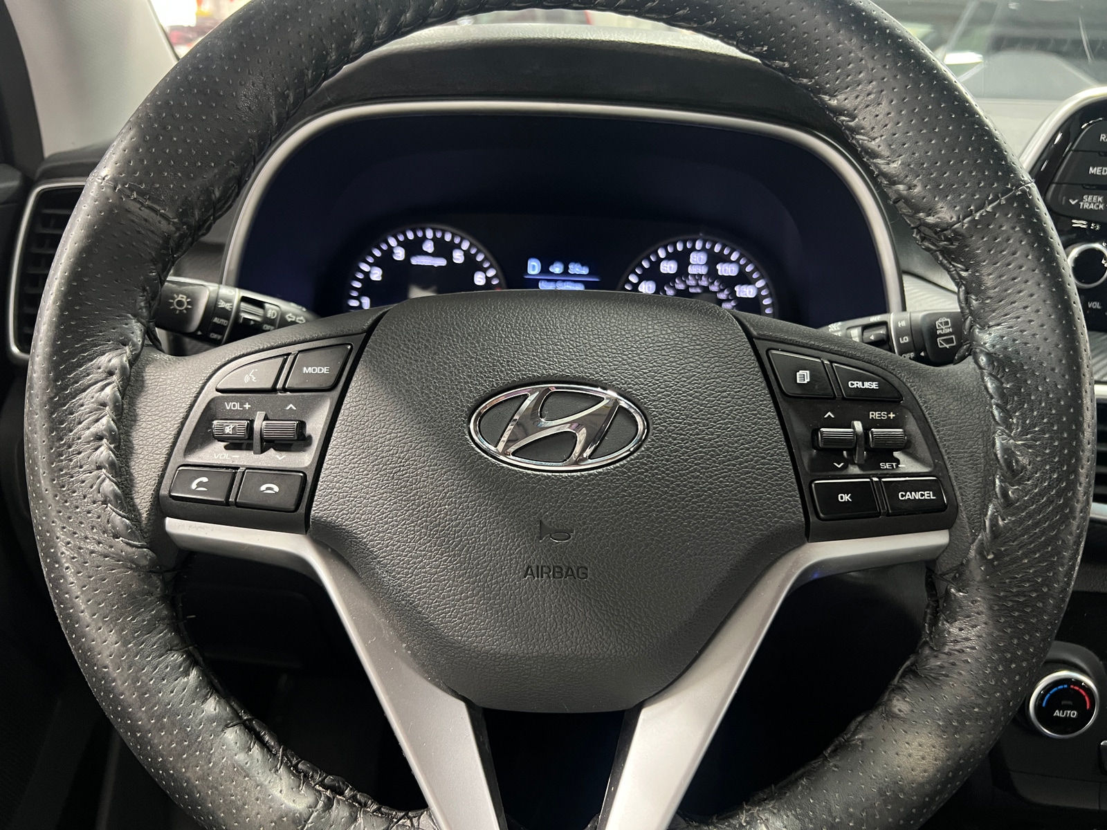 Thumbnail: 2019 Hyundai Tucson - 5