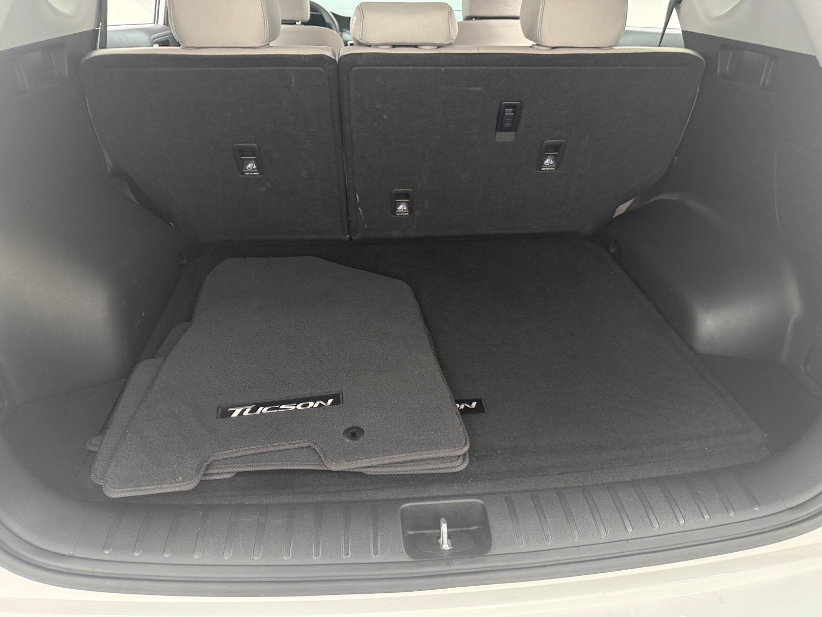 Thumbnail: 2019 Hyundai Tucson - 7
