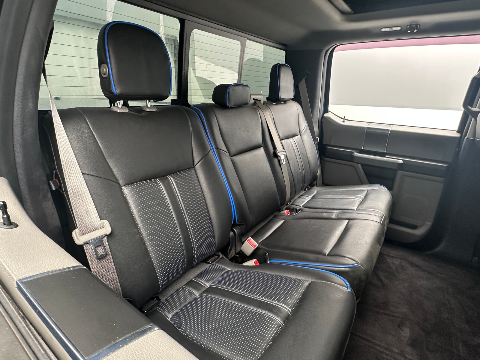 Thumbnail: 2016 Ford Econoline - 6