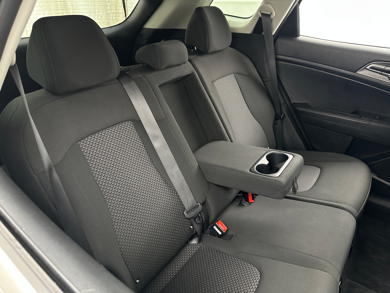 Thumbnail: 2024 Kia Sportage - 6