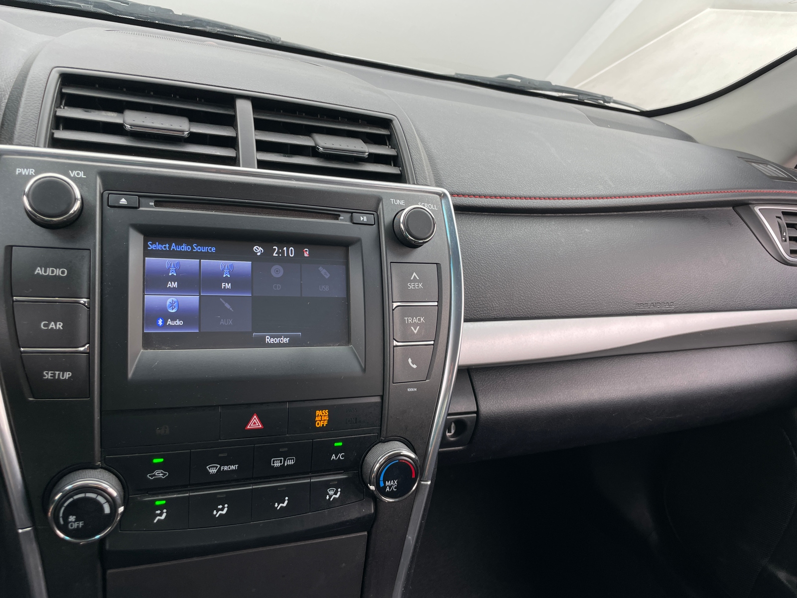 Thumbnail: 2016 Toyota Camry - 4