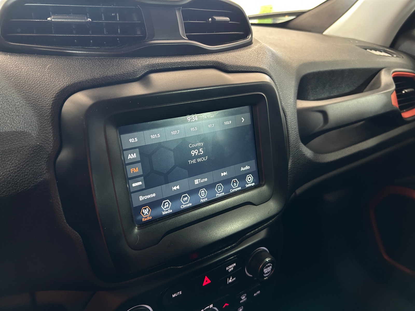 Thumbnail: 2021 Jeep Renegade - 4