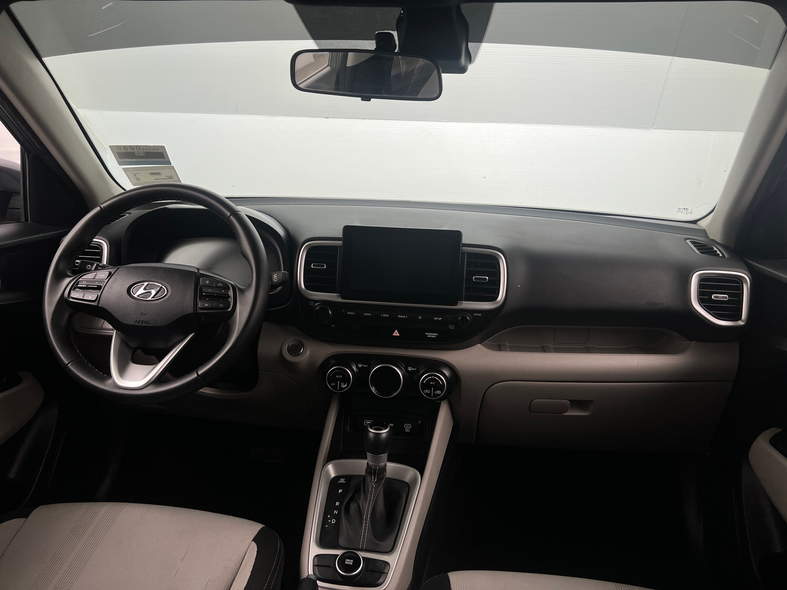 Thumbnail: 2024 Hyundai Venue - 3