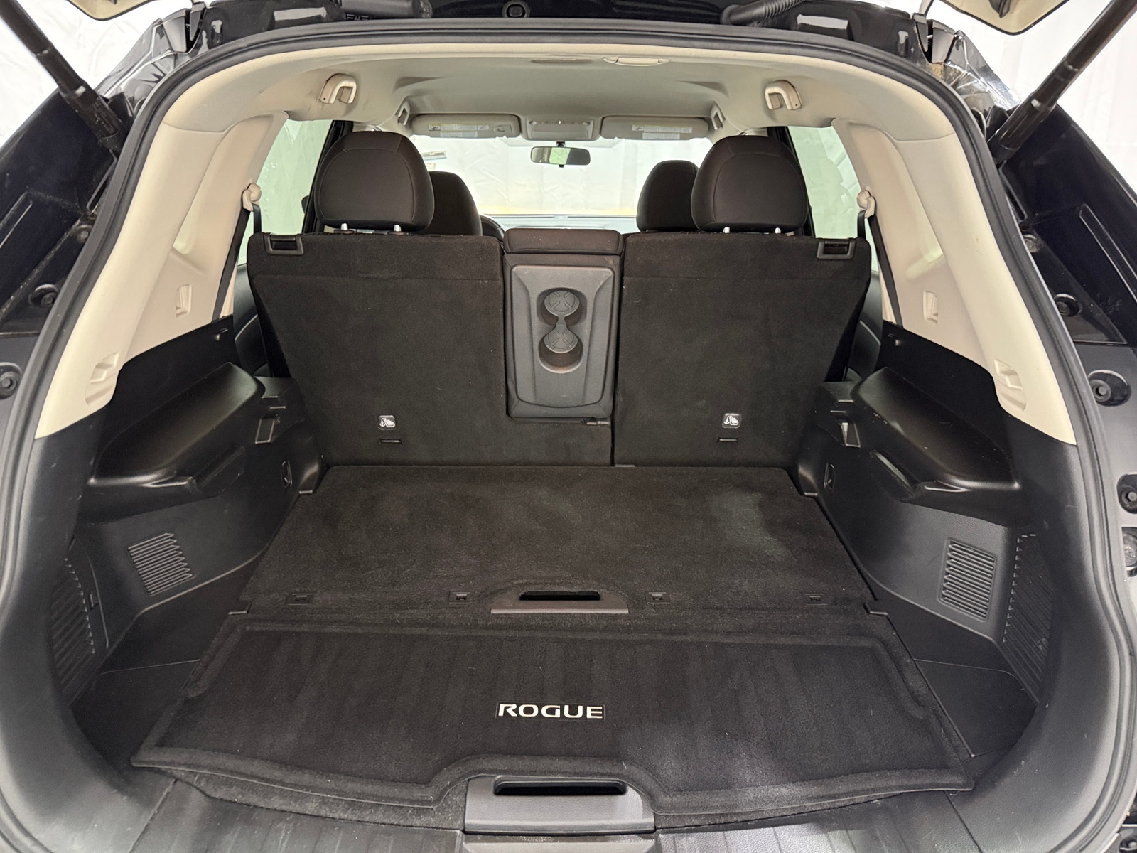 Thumbnail: 2018 Nissan Rogue - 7