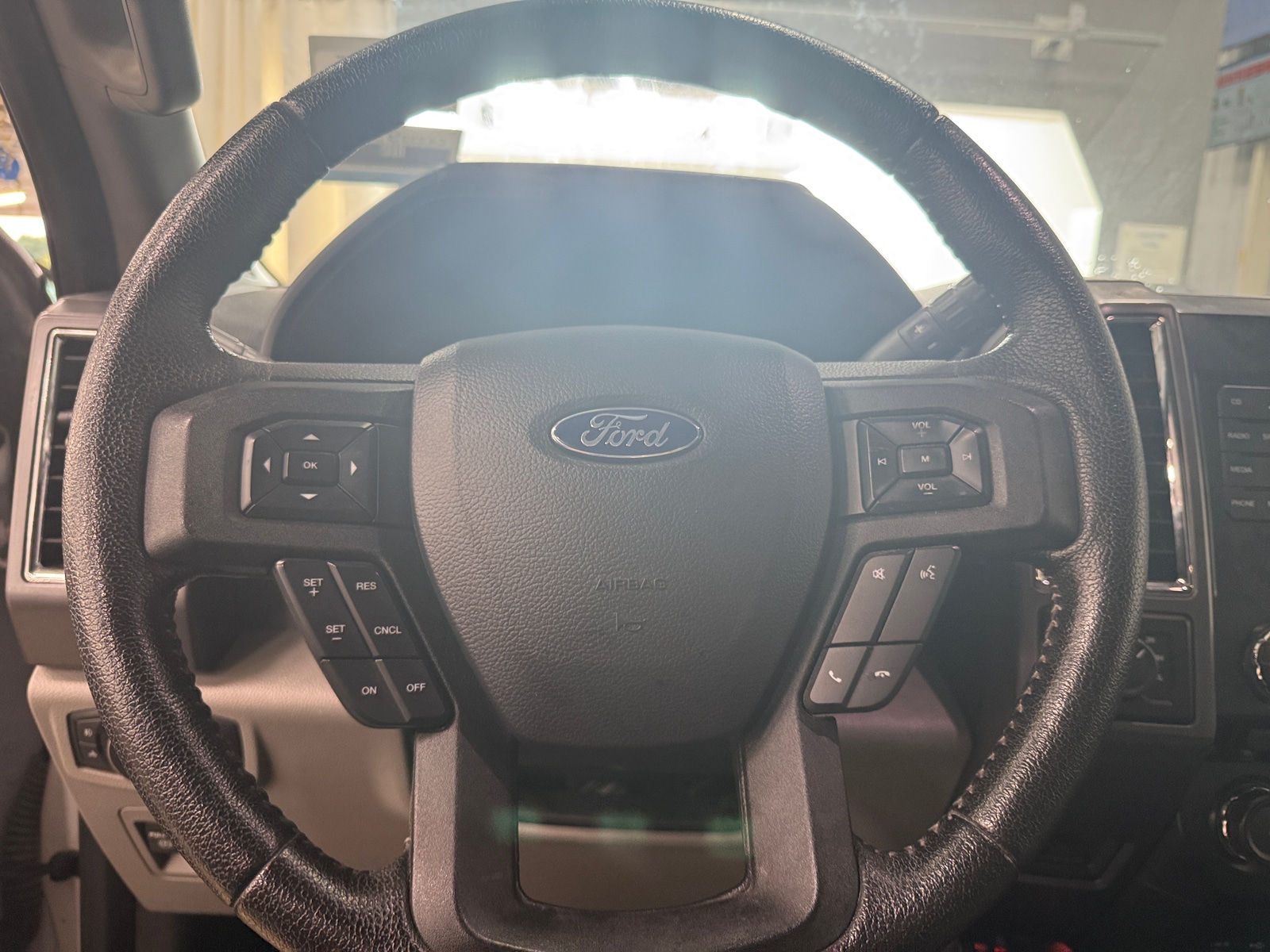 Thumbnail: 2015 Ford Econoline - 5
