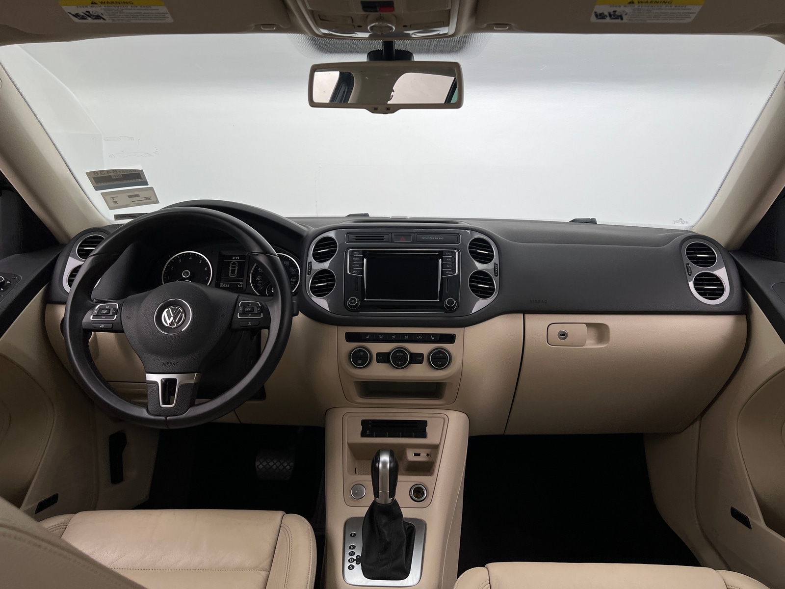 Thumbnail: 2017 Volkswagen Tiguan - 2