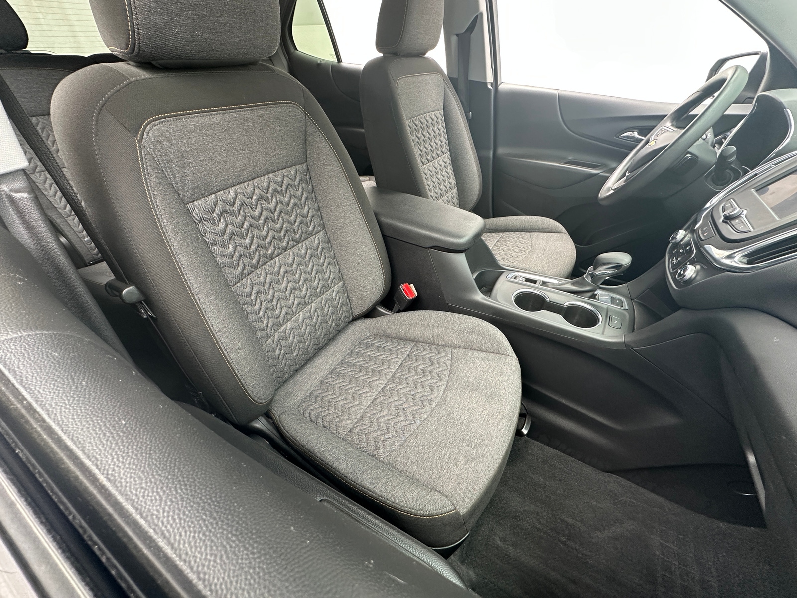 Thumbnail: 2023 Chevrolet Equinox - 2