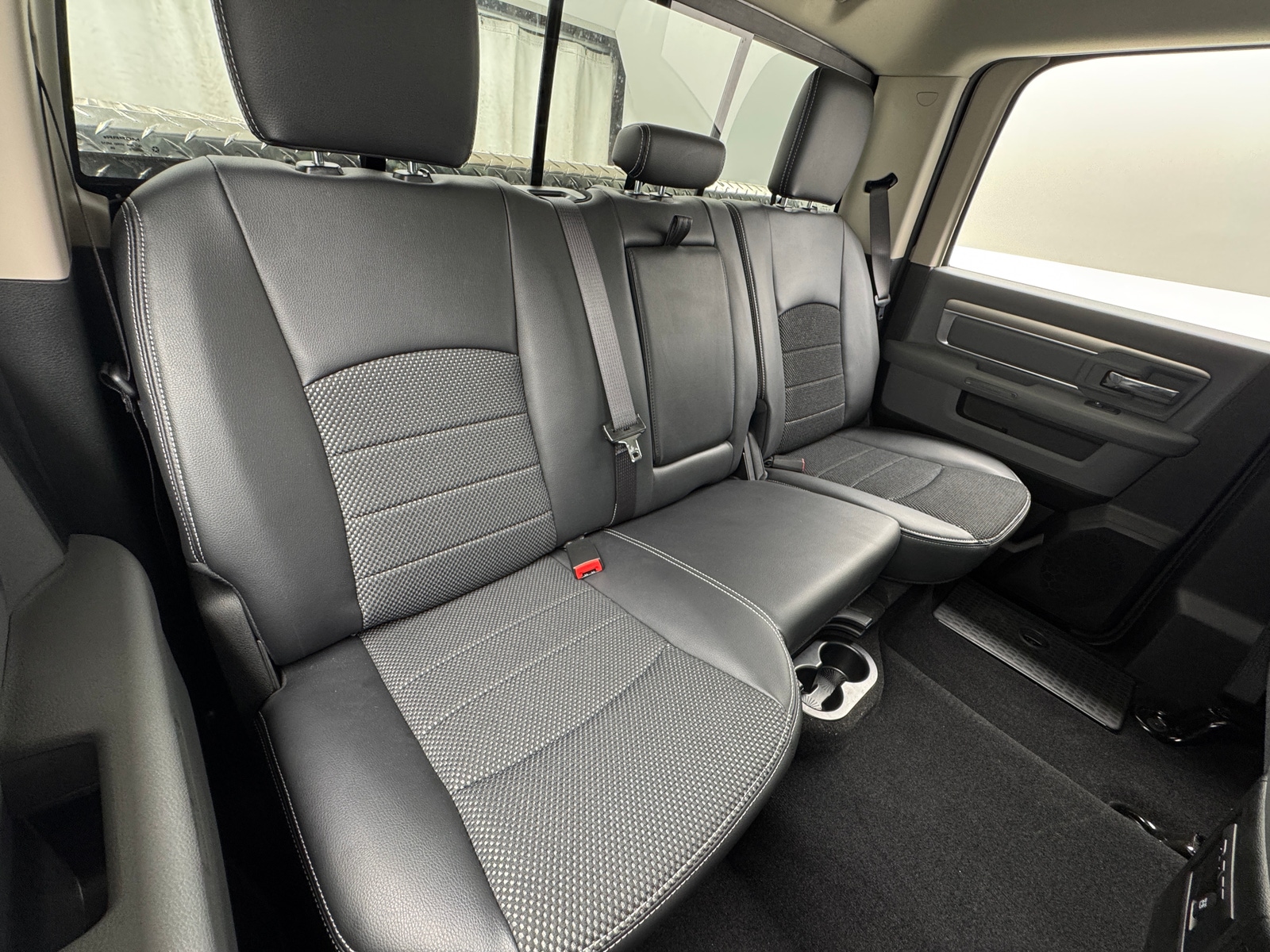 Thumbnail: 2019 RAM 1500 Classic - 6