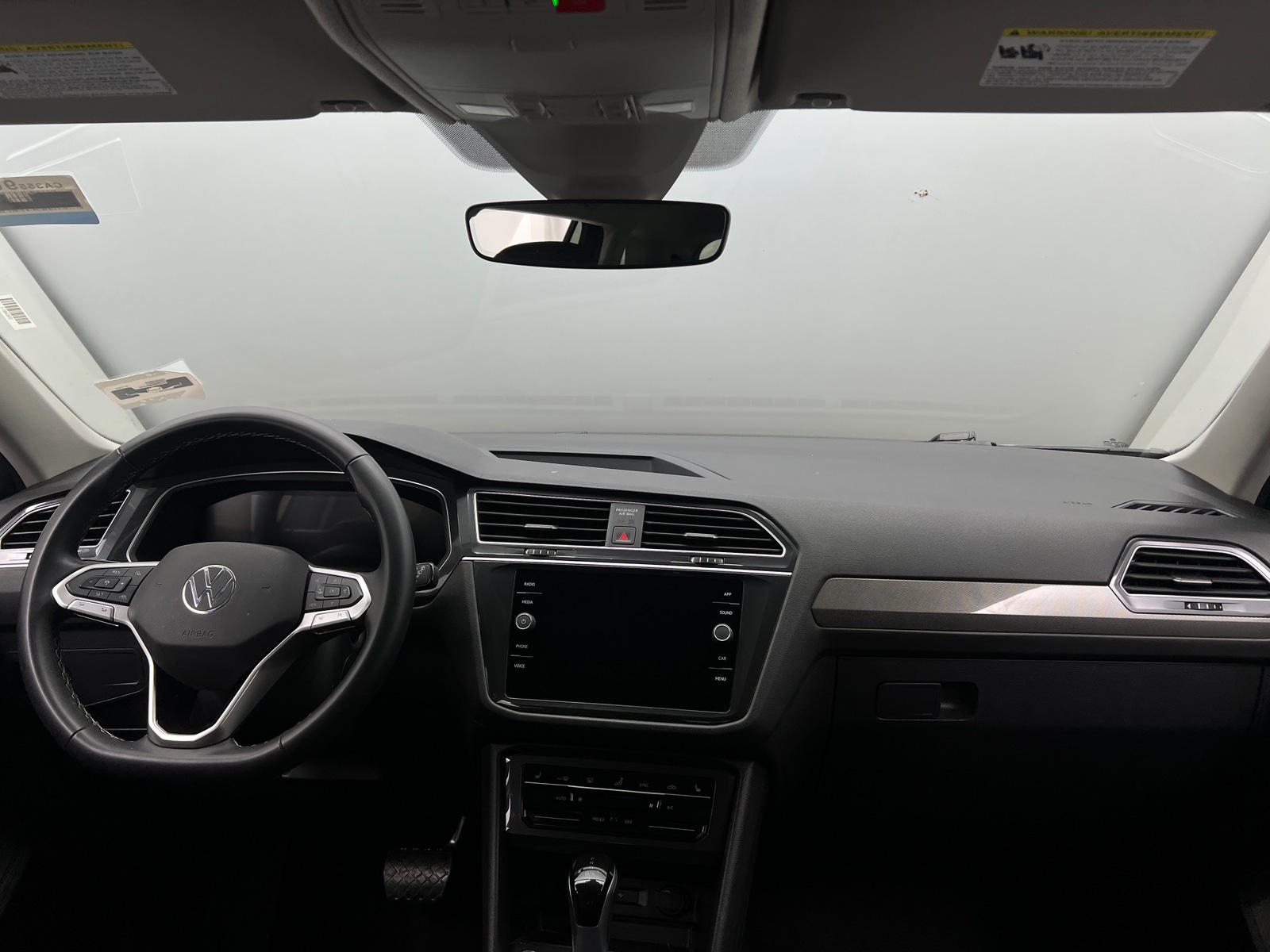 Thumbnail: 2024 Volkswagen Tiguan - 2