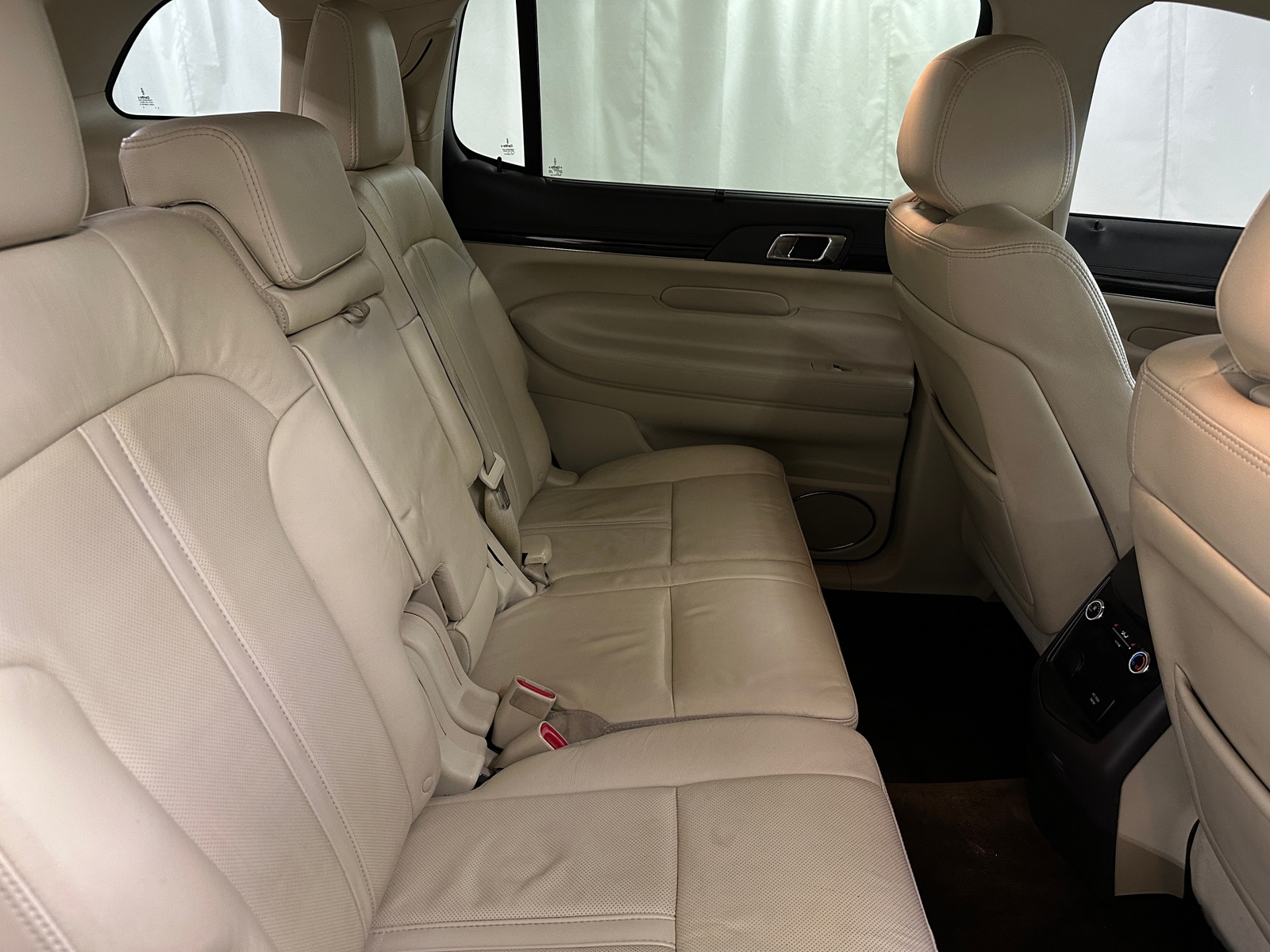 Thumbnail: 2017 Lincoln MKT - 5