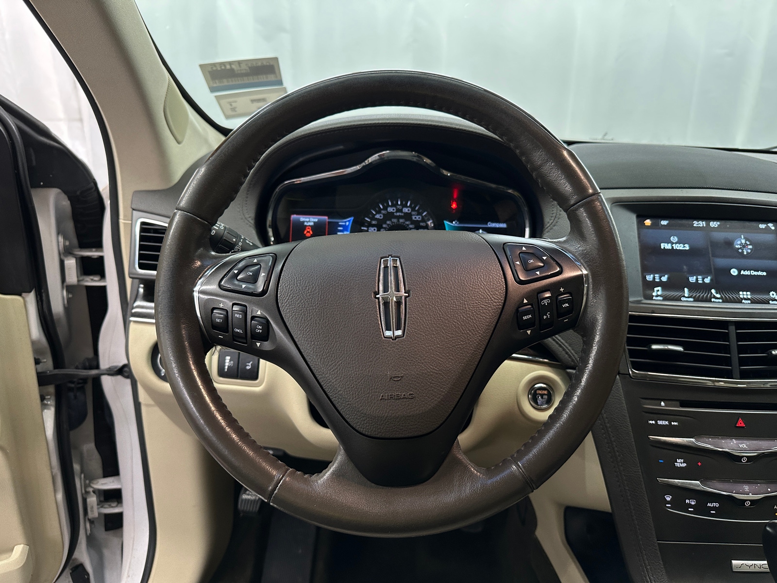 Thumbnail: 2017 Lincoln MKT - 4