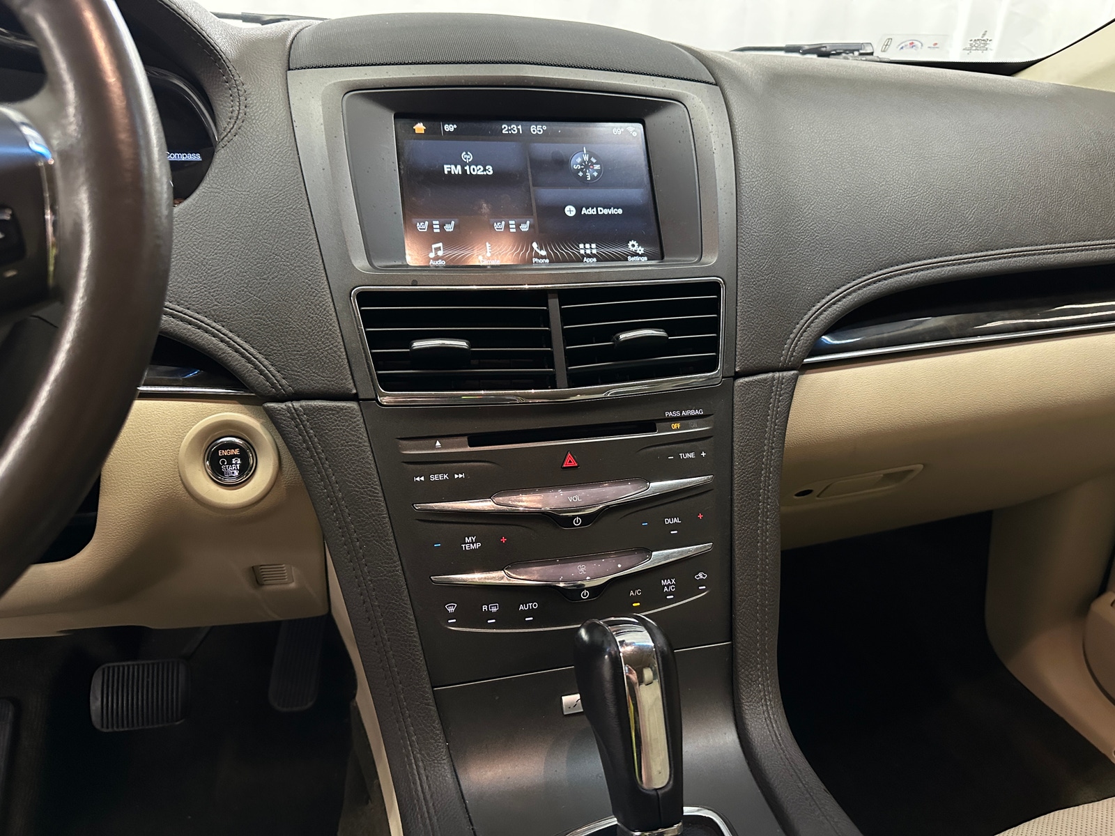 Thumbnail: 2017 Lincoln MKT - 3